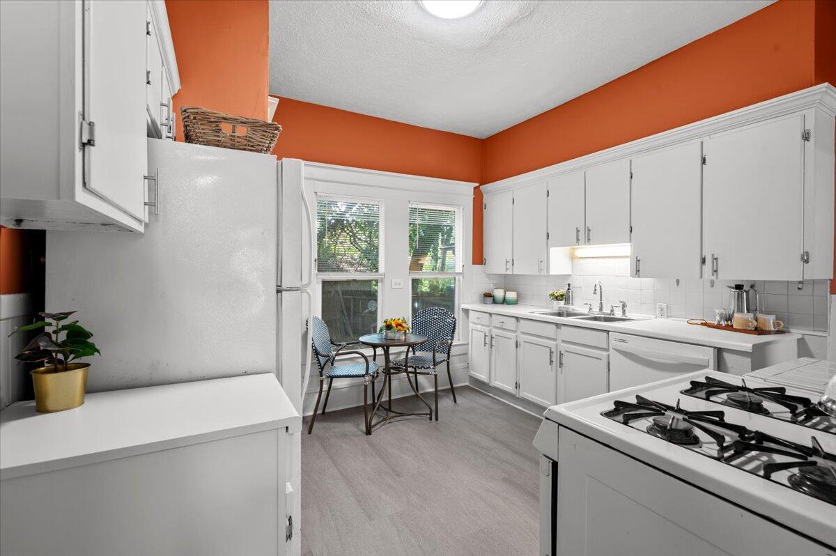 631 Paris Avenue SE Grand Rapids MI 49503