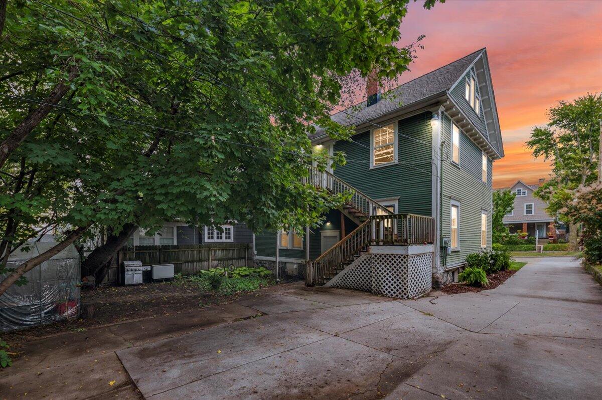 631 Paris Avenue SE Grand Rapids MI 49503