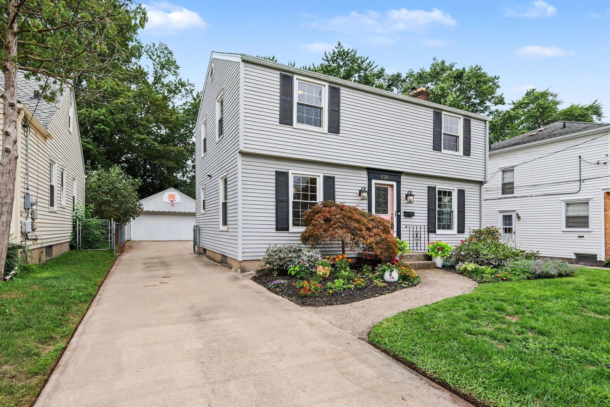636 Hoyt Street SE Grand Rapids MI 49507