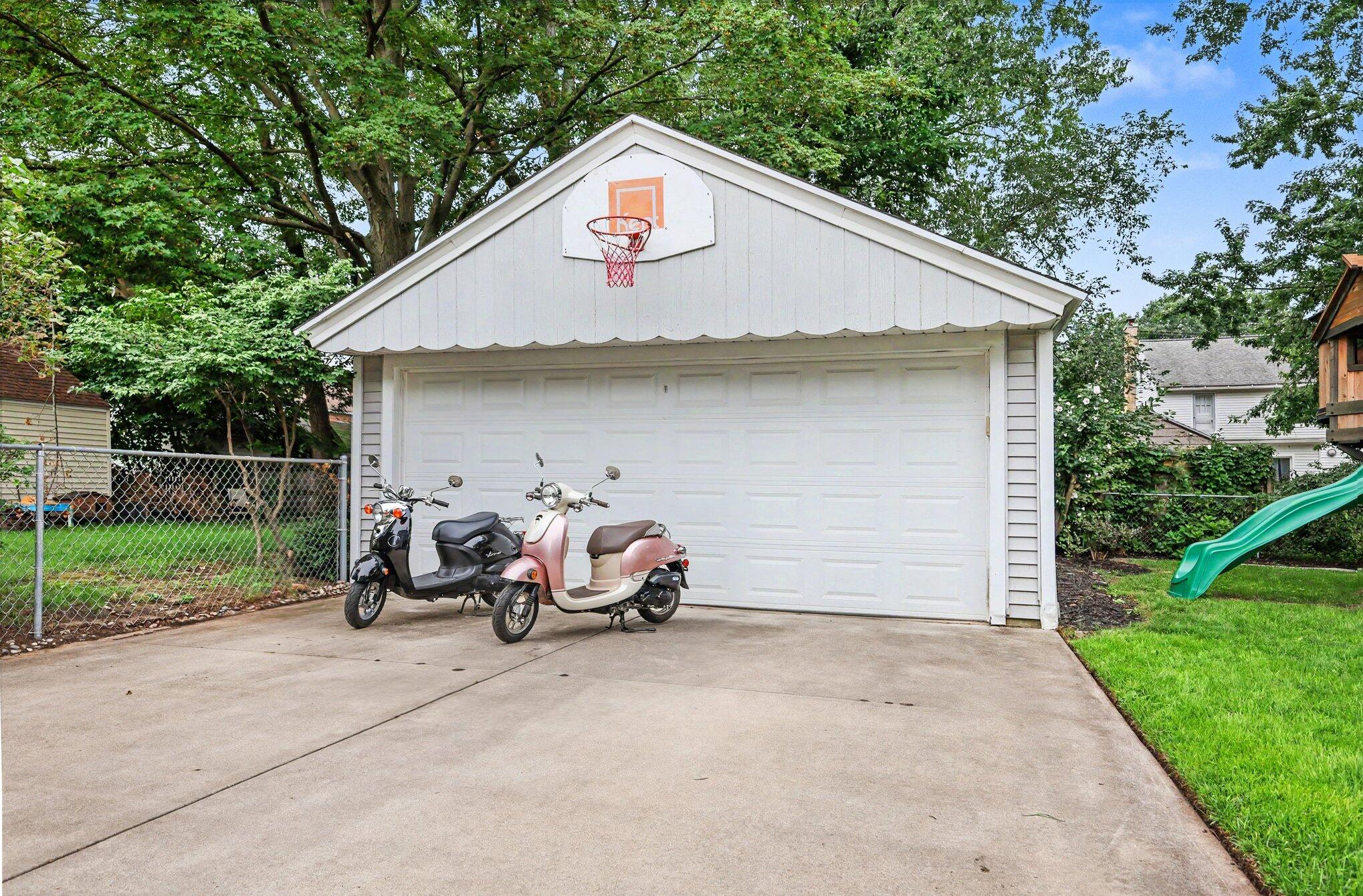 636 Hoyt Street SE Grand Rapids MI 49507