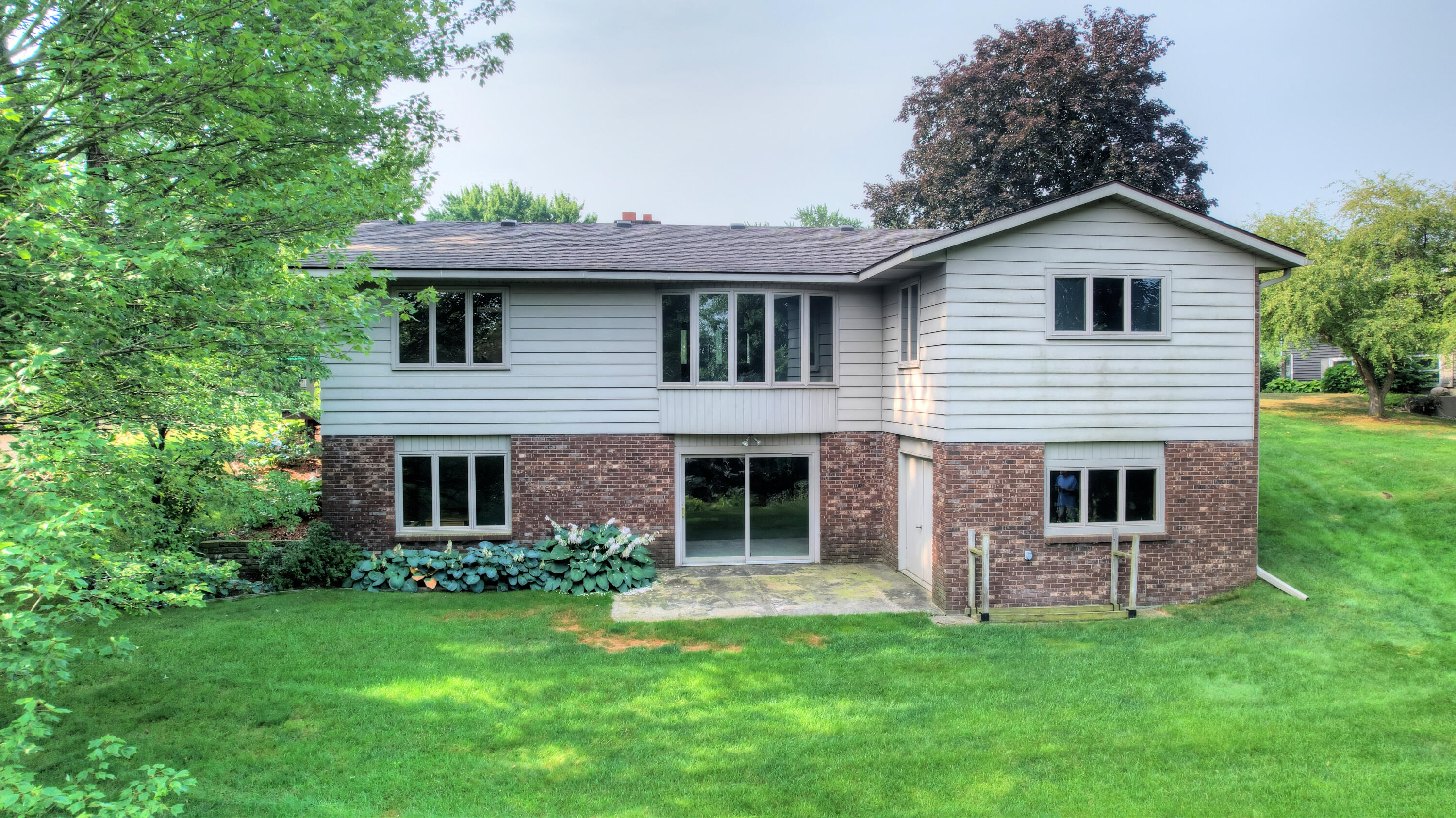 8691 Summit Court Zeeland MI 49464