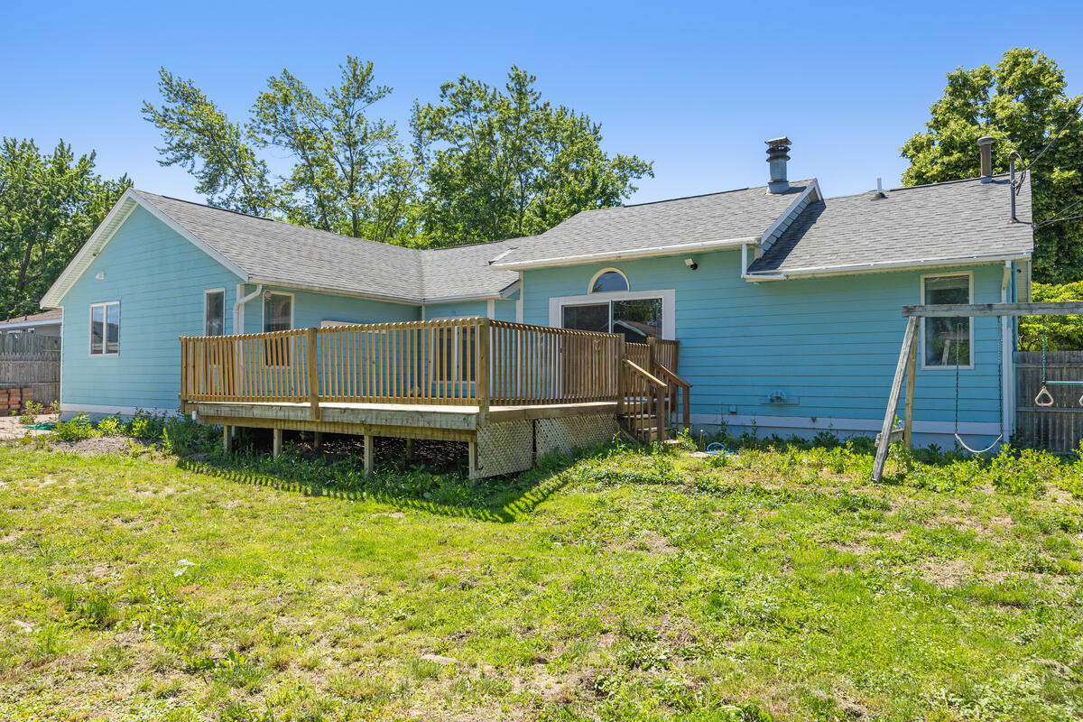 271 Glendale Street Holland MI 49423