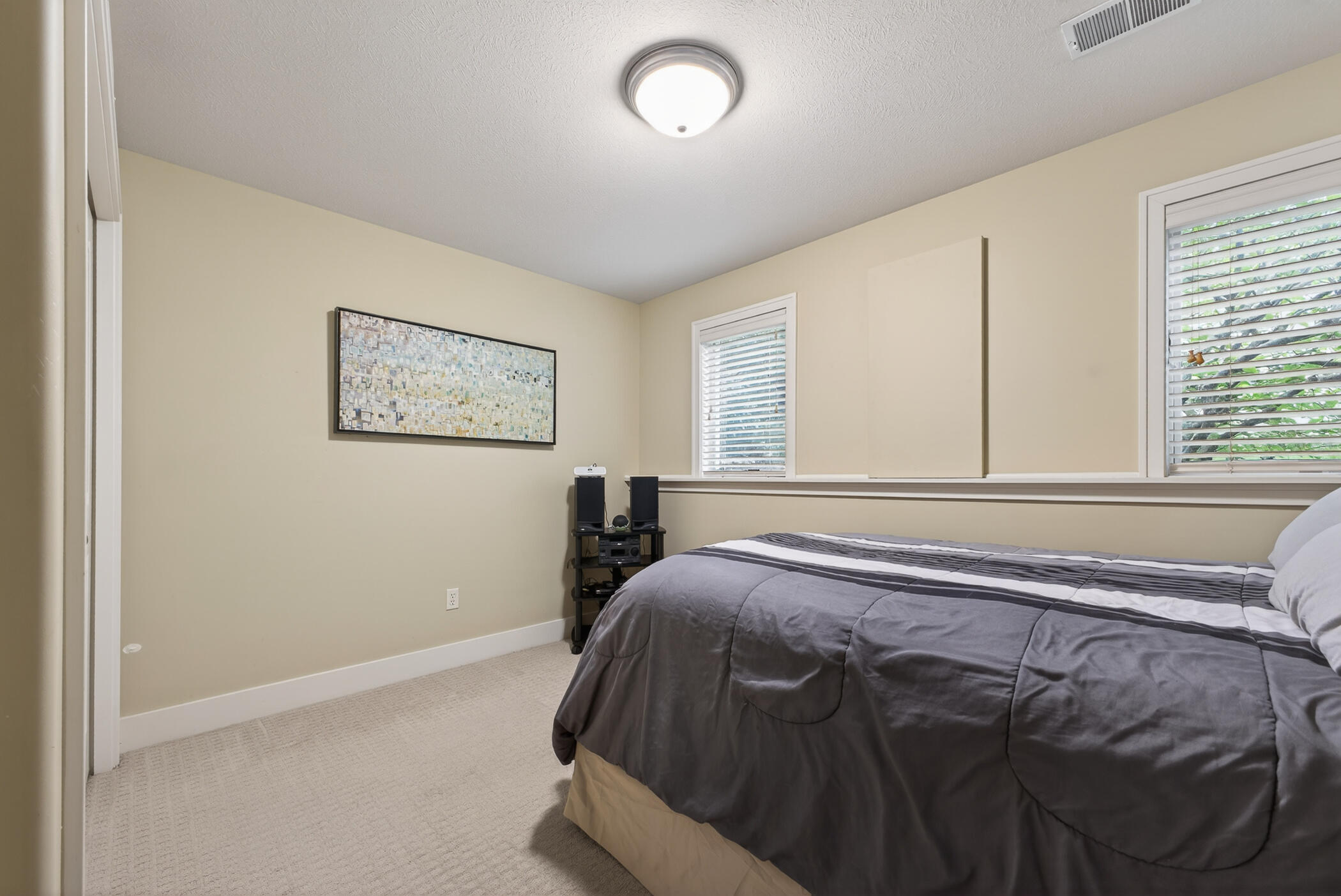 4667 Sundial Drive NE Grand Rapids MI 49525