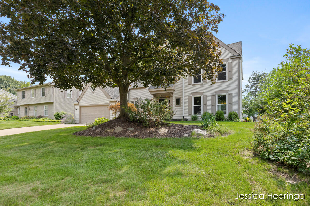 2856 Alger Street SE Grand Rapids MI 49546