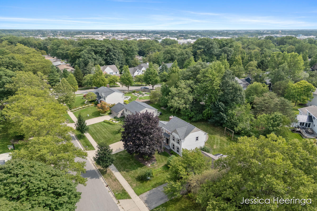 2856 Alger Street SE Grand Rapids MI 49546