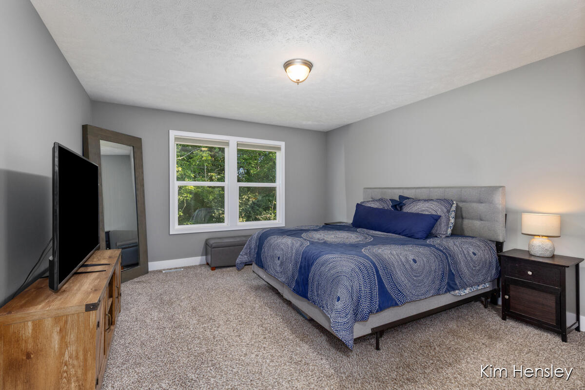 9413 Sunset Ridge Drive NE Rockford MI 49341