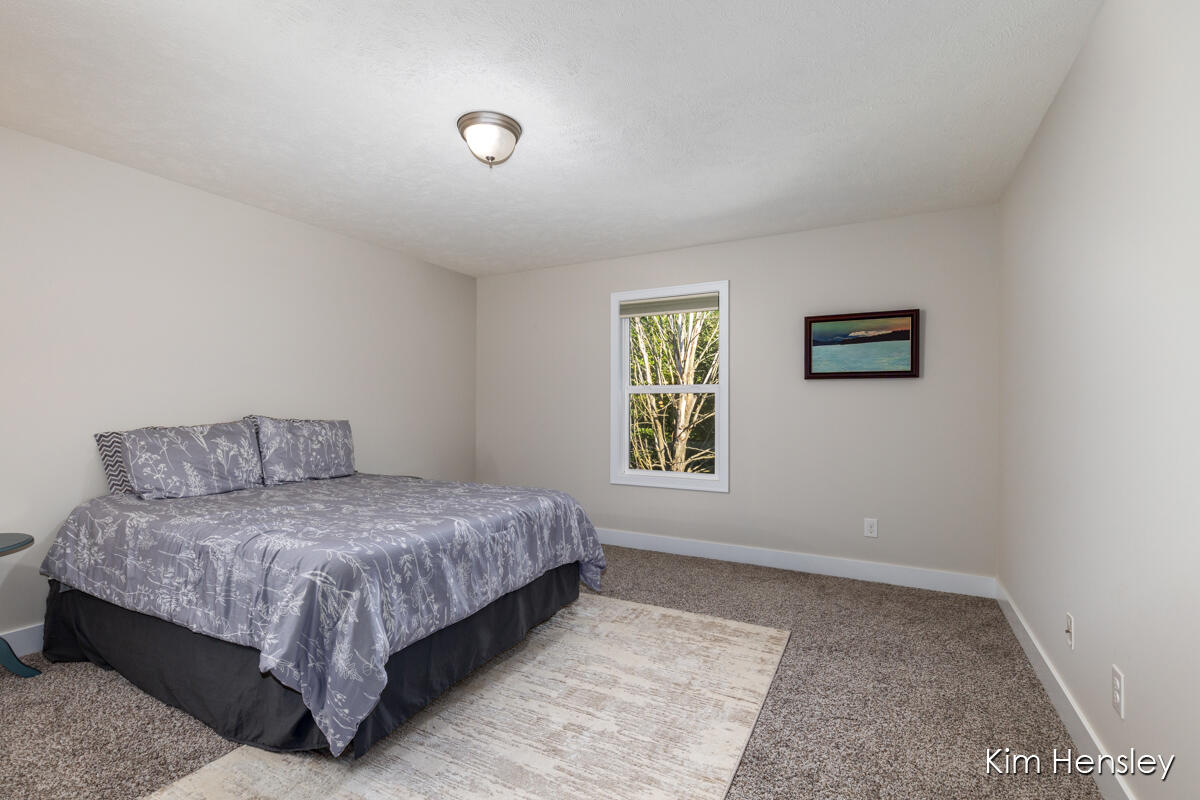 9413 Sunset Ridge Drive NE Rockford MI 49341