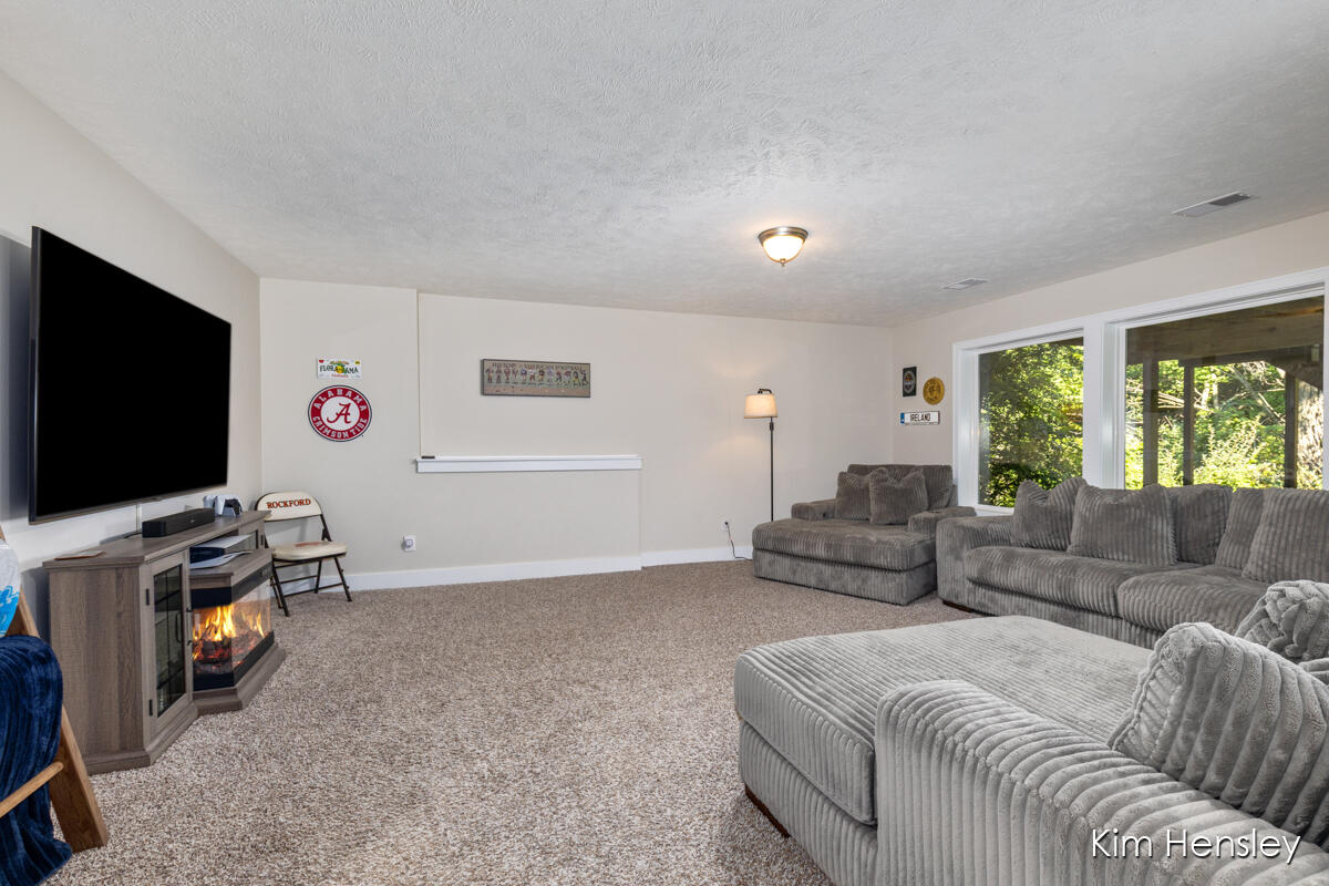 9413 Sunset Ridge Drive NE Rockford MI 49341