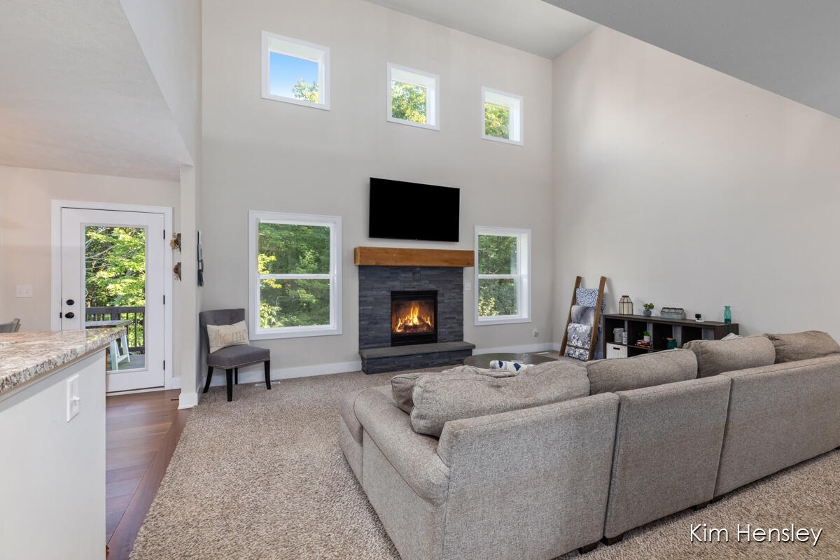 9413 Sunset Ridge Drive NE Rockford MI 49341