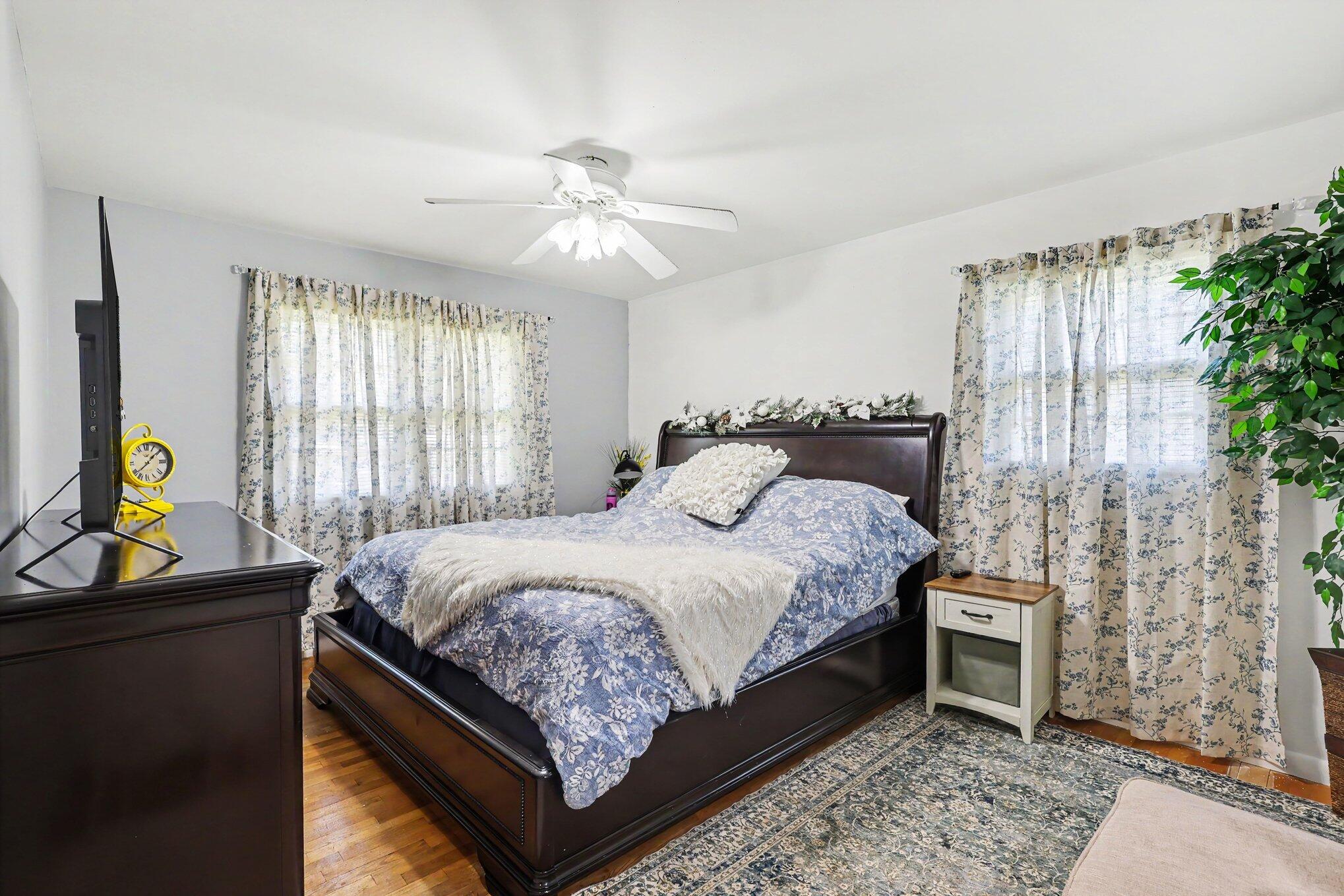 1852 Castle Avenue Muskegon MI 49441