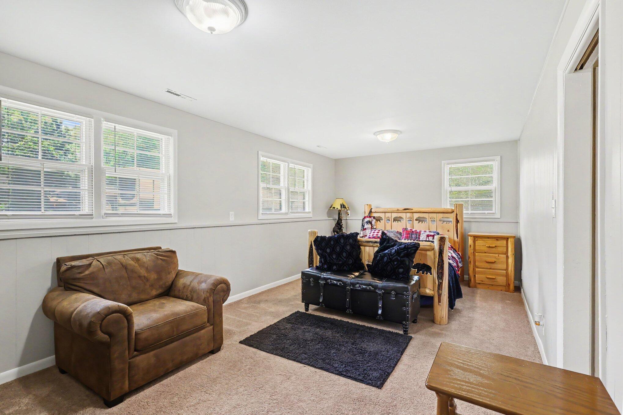 1852 Castle Avenue Muskegon MI 49441