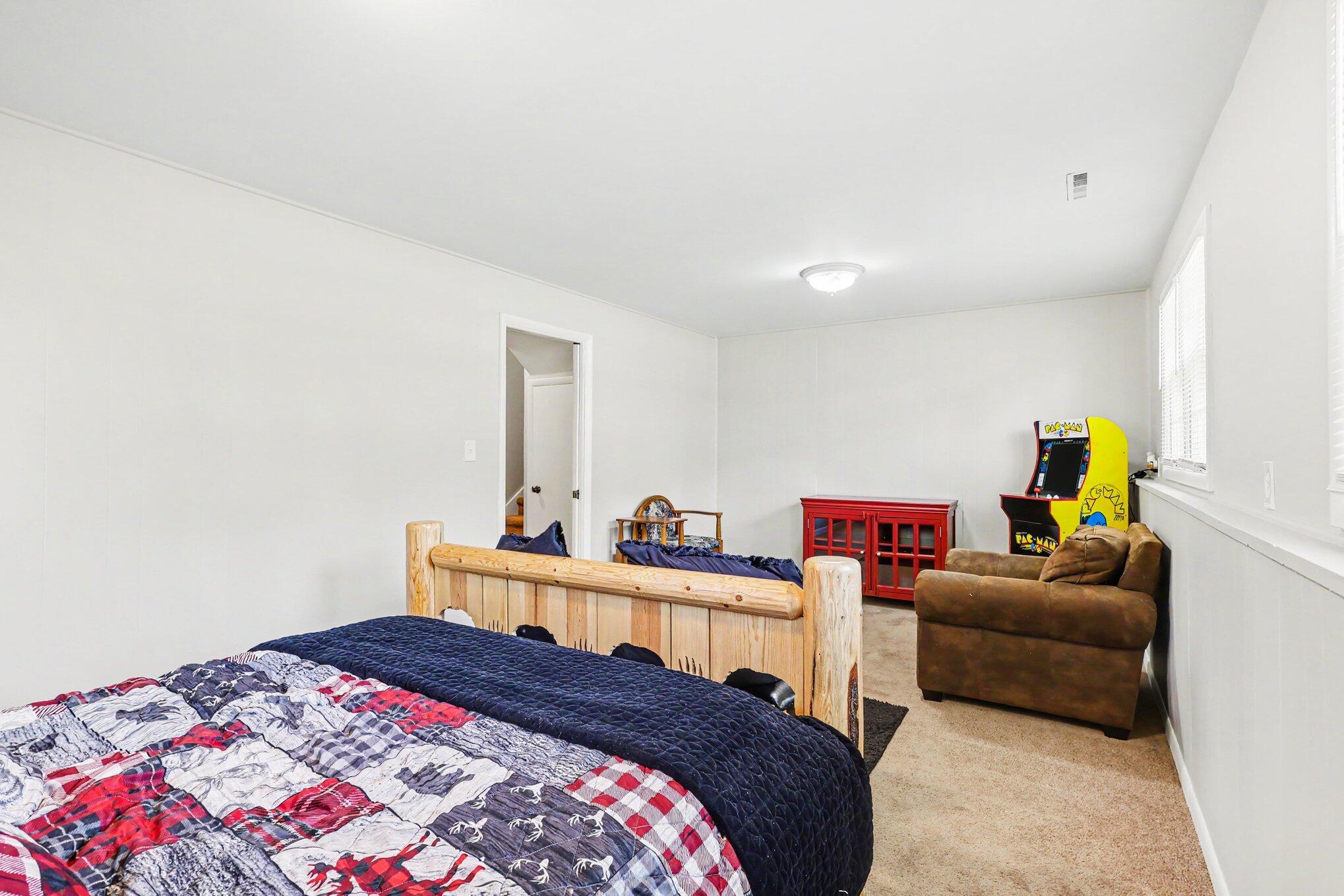 1852 Castle Avenue Muskegon MI 49441