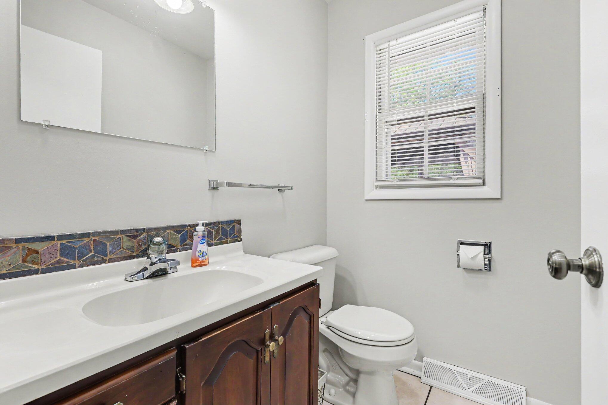 1852 Castle Avenue Muskegon MI 49441