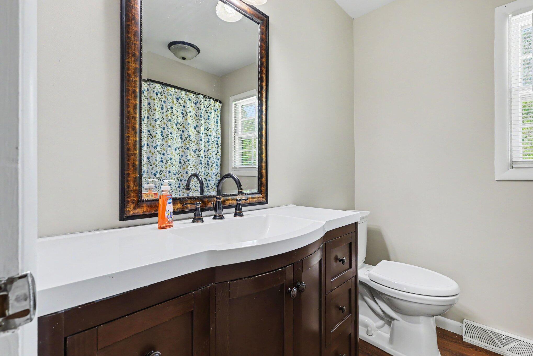 1852 Castle Avenue Muskegon MI 49441