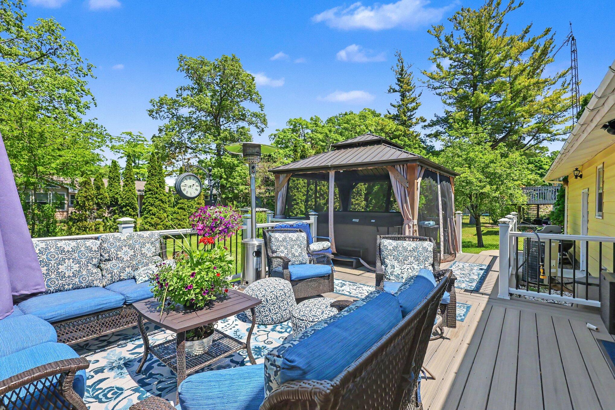 1852 Castle Avenue Muskegon MI 49441