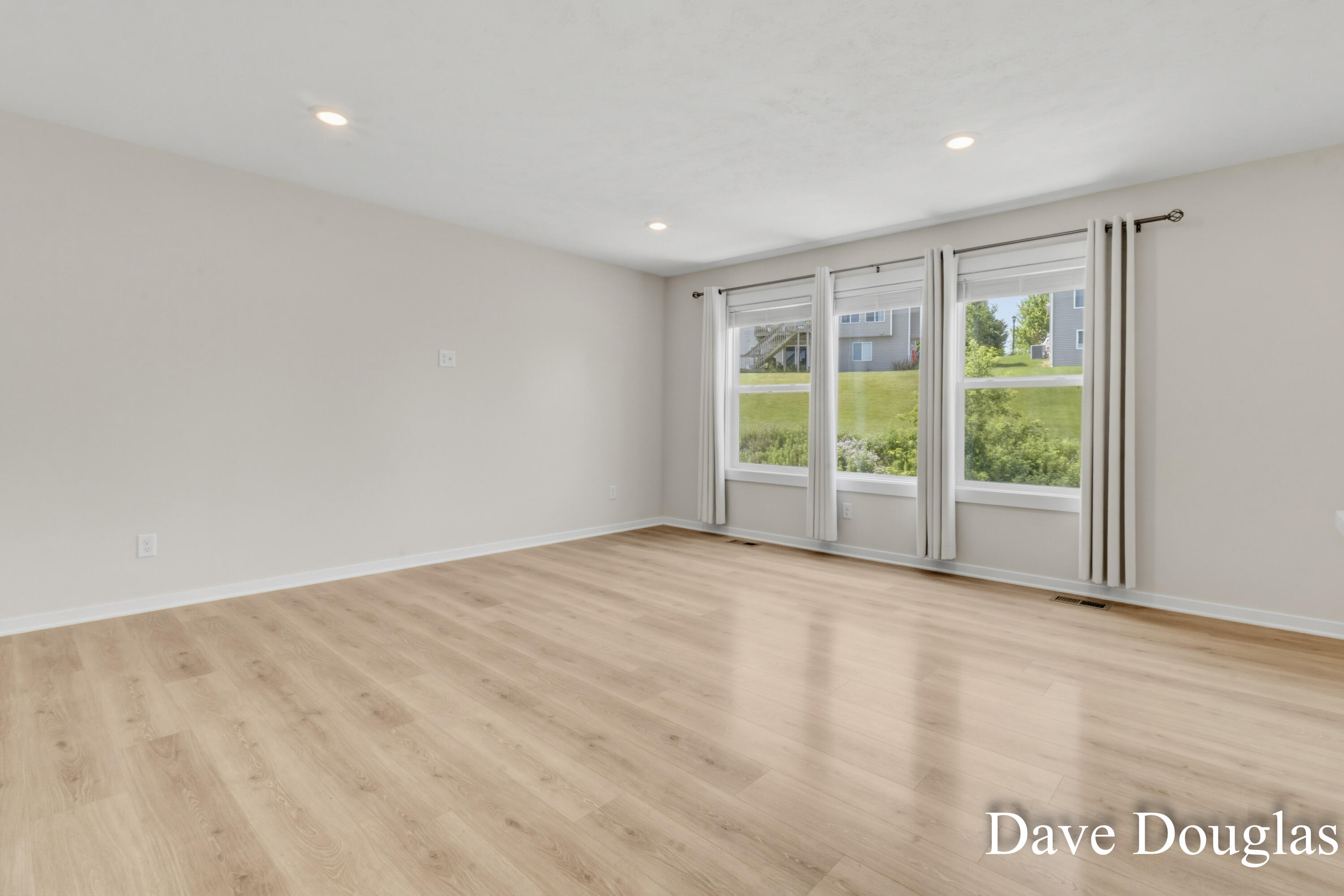 237 Young Court Rockford MI 49341