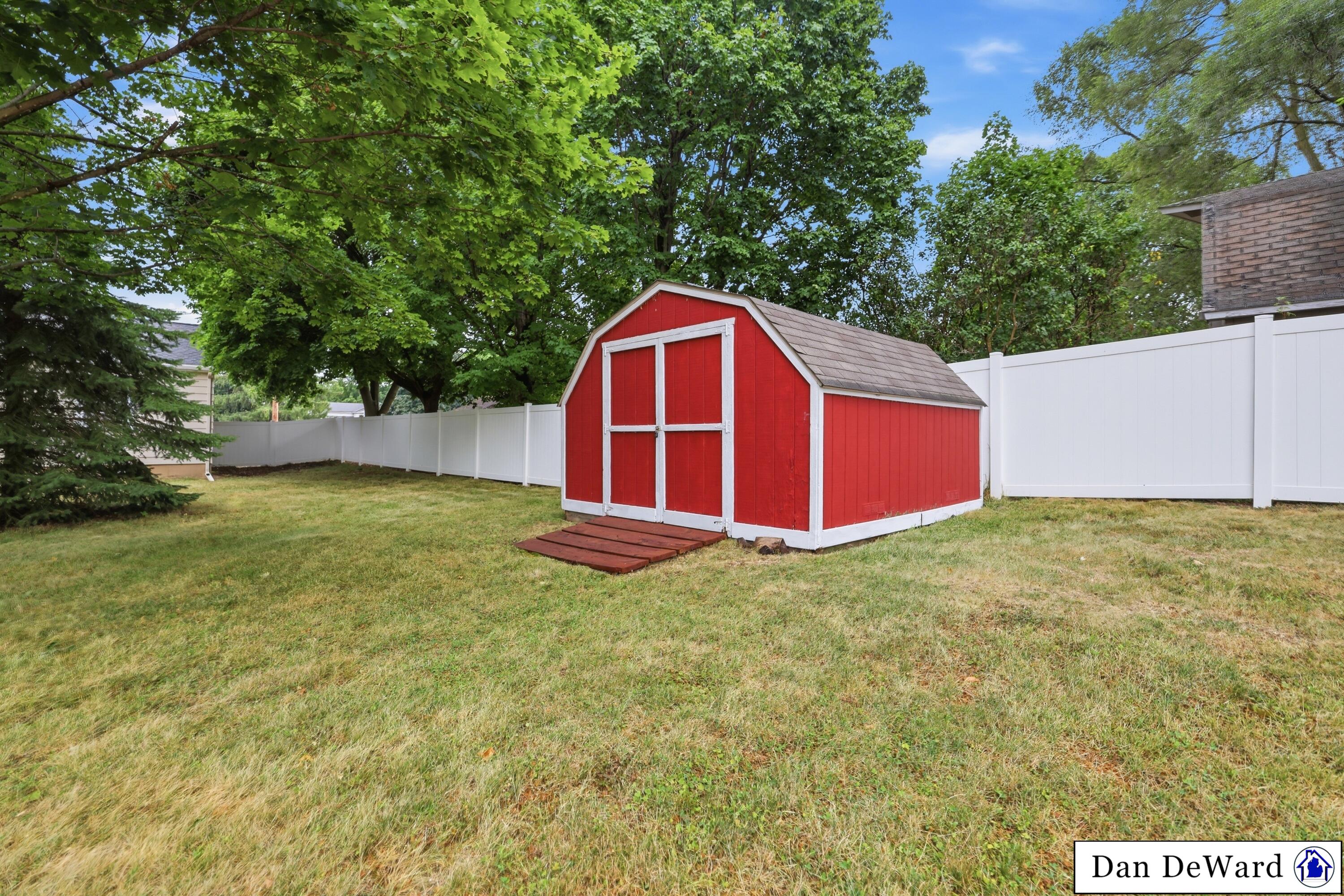 2888 4 Mile Road NW Grand Rapids MI 49544