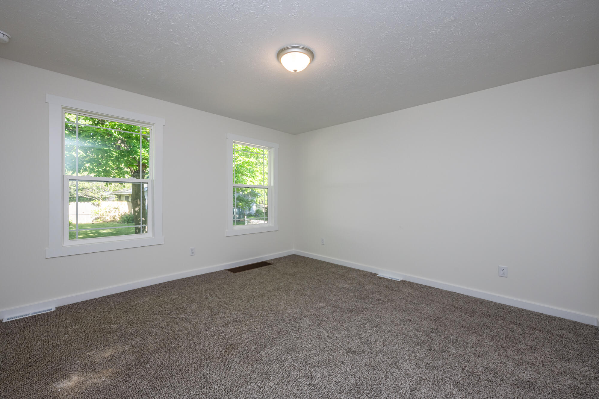 6027 Superior Street Coloma MI 49038