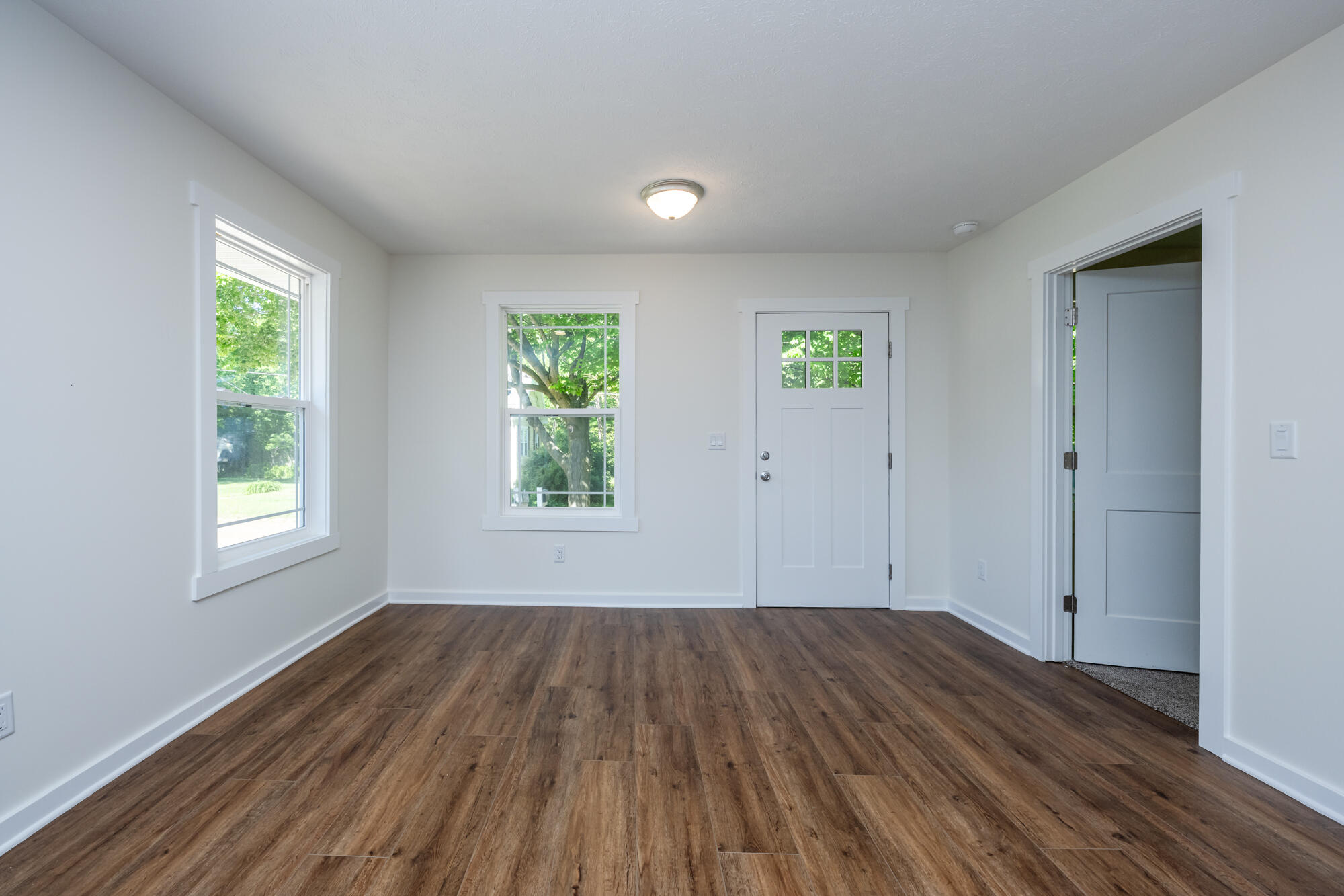 6027 Superior Street Coloma MI 49038