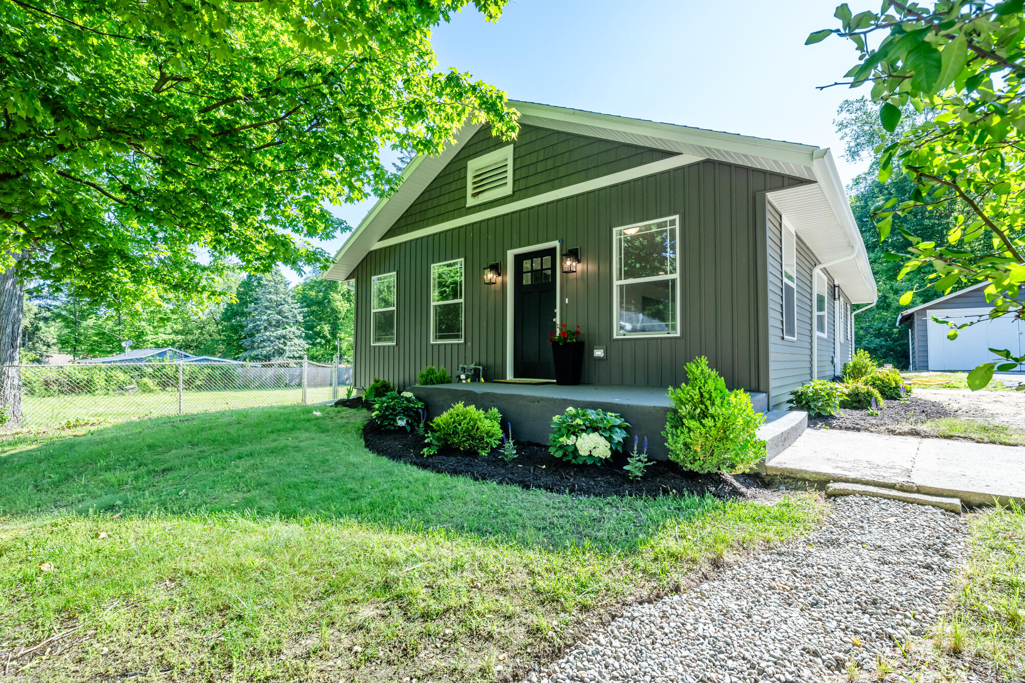 6027 Superior Street Coloma MI 49038