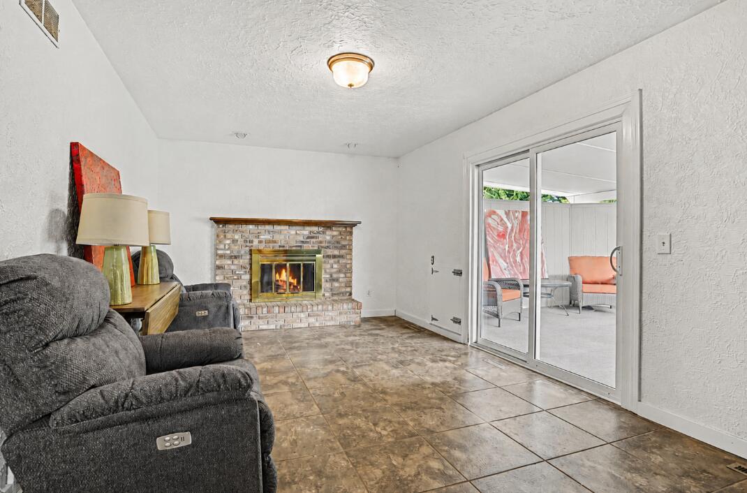 6621 Enola Avenue Kalamazoo MI 49048
