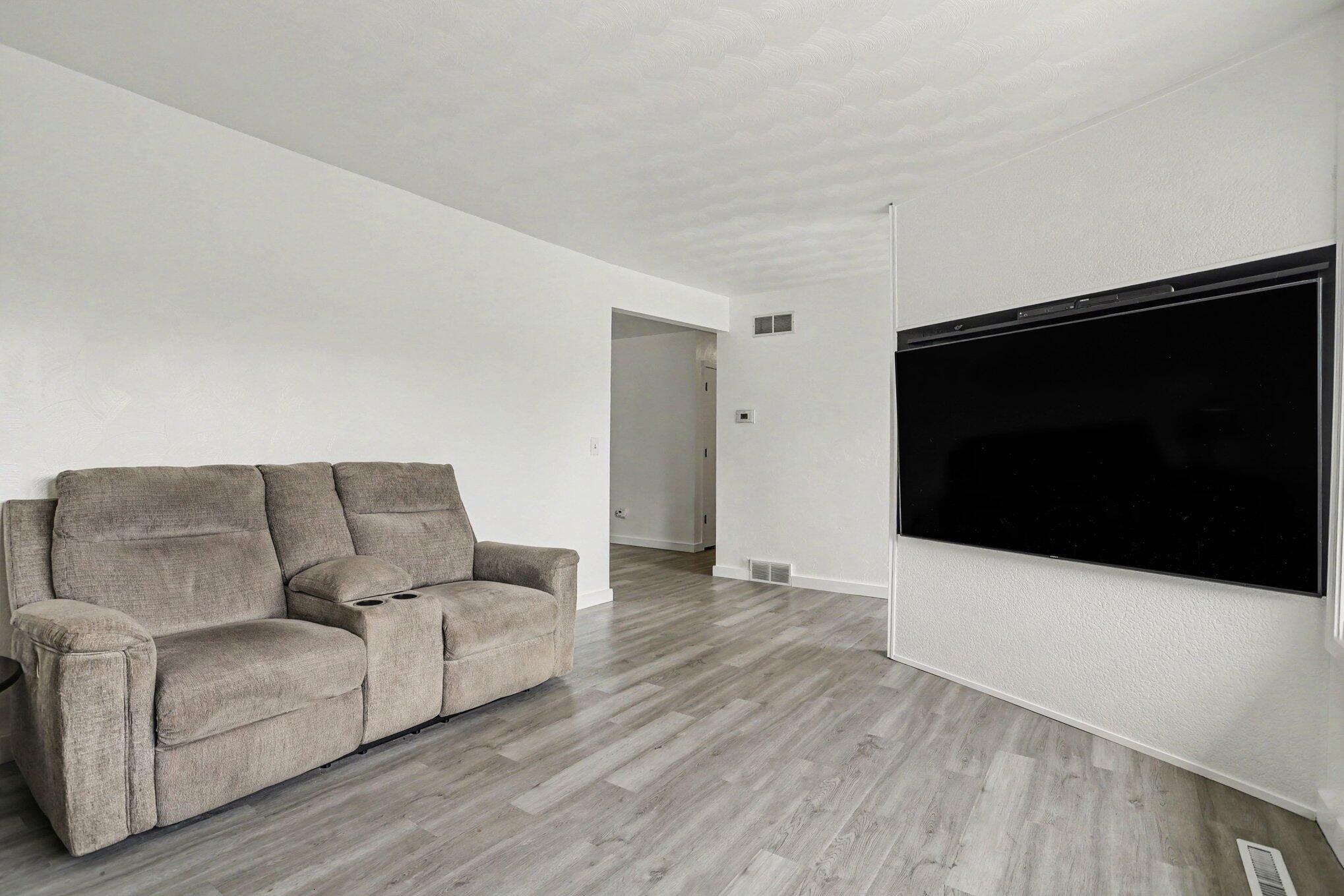 6621 Enola Avenue Kalamazoo MI 49048