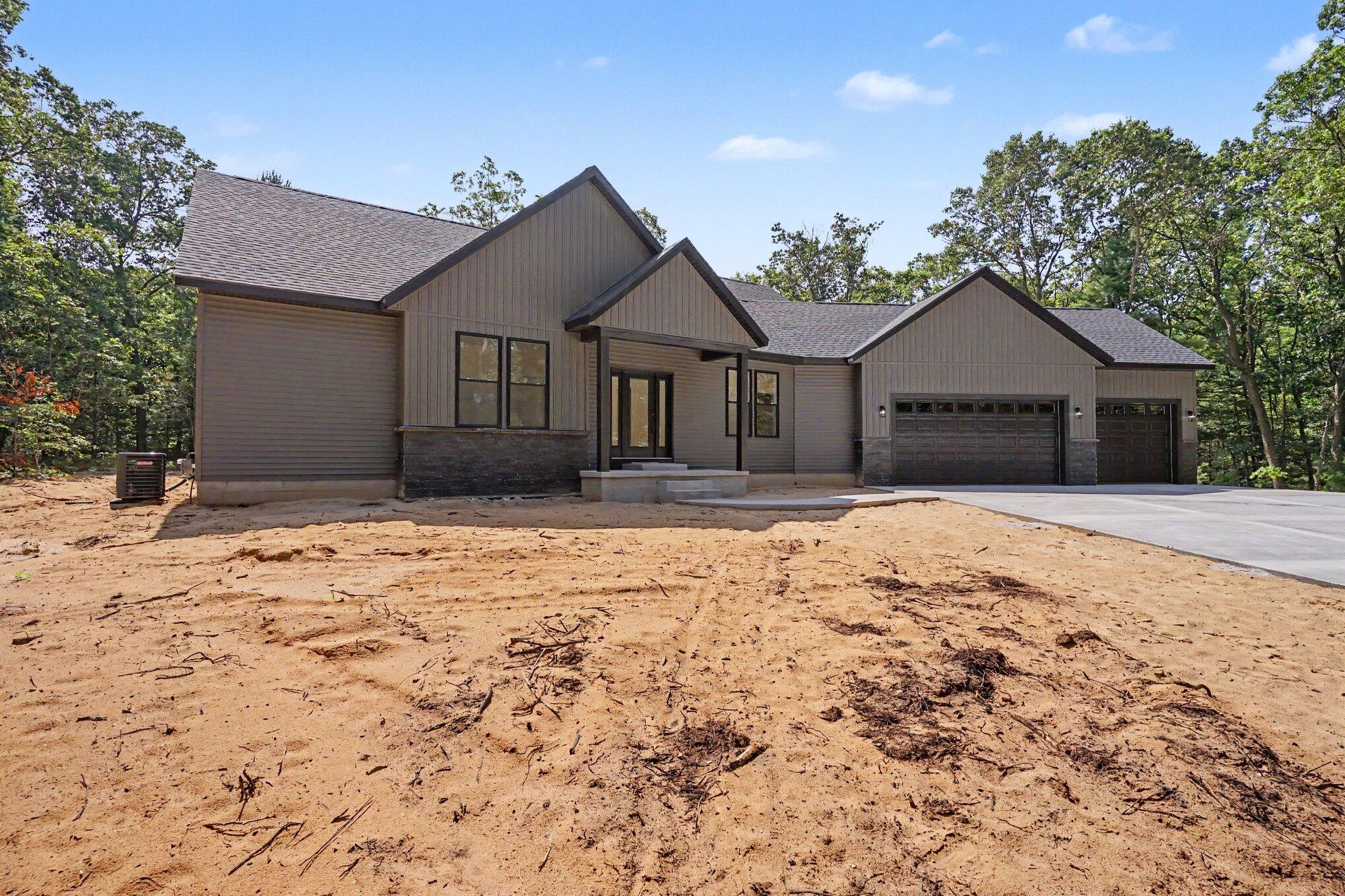 5195 Bittersweet Drive Muskegon MI 49445