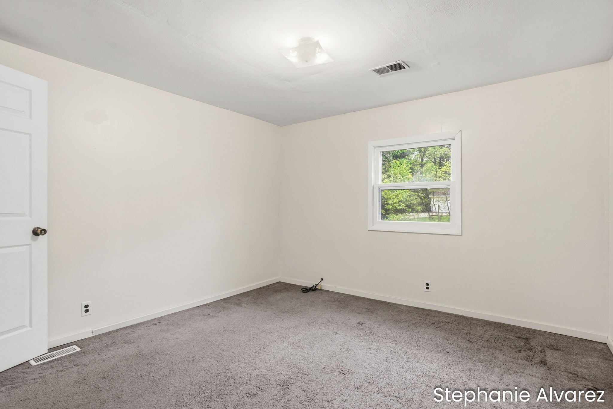 1560 E Mcmillan Road Muskegon MI 49445