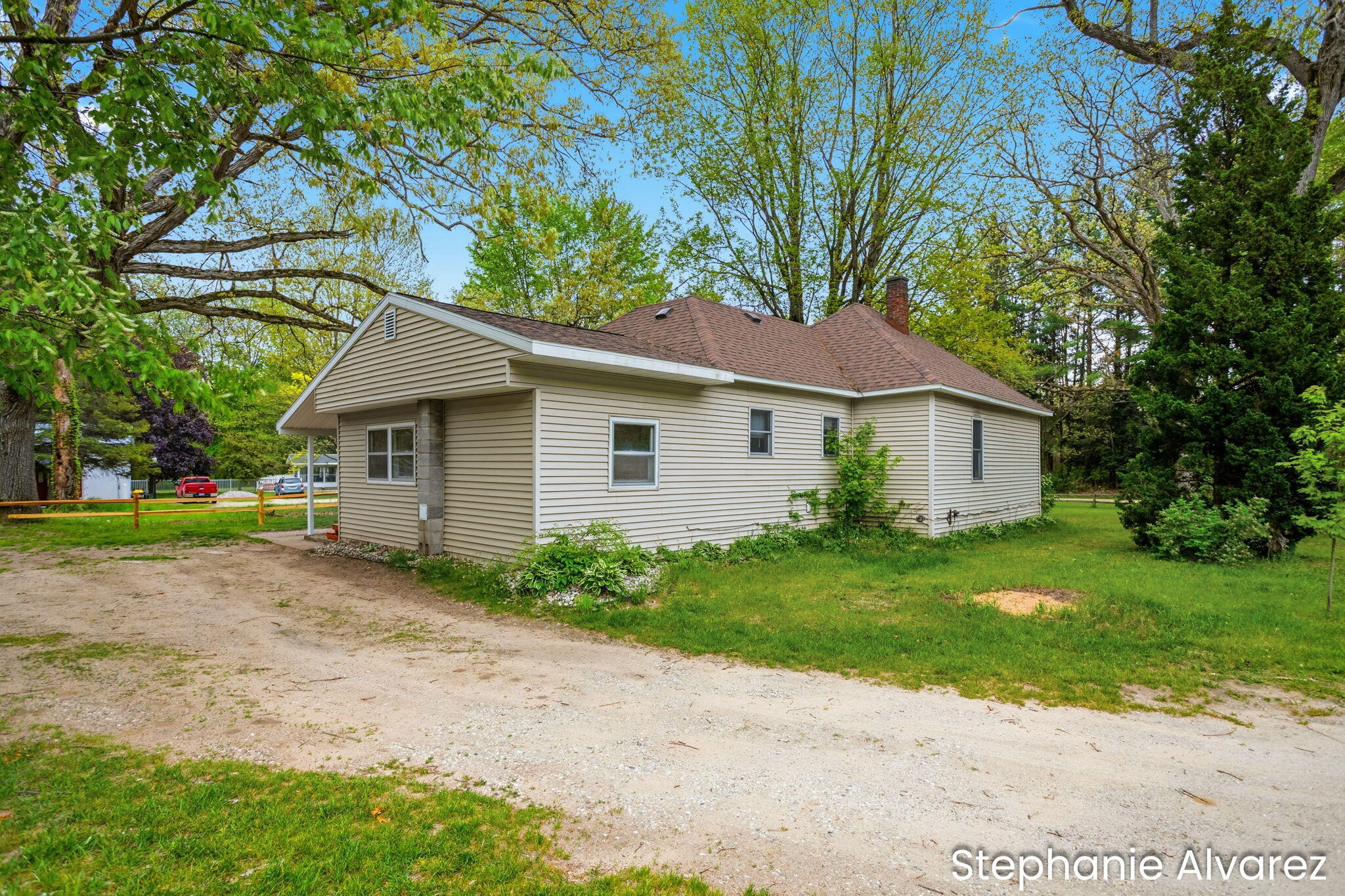 1560 E Mcmillan Road Muskegon MI 49445