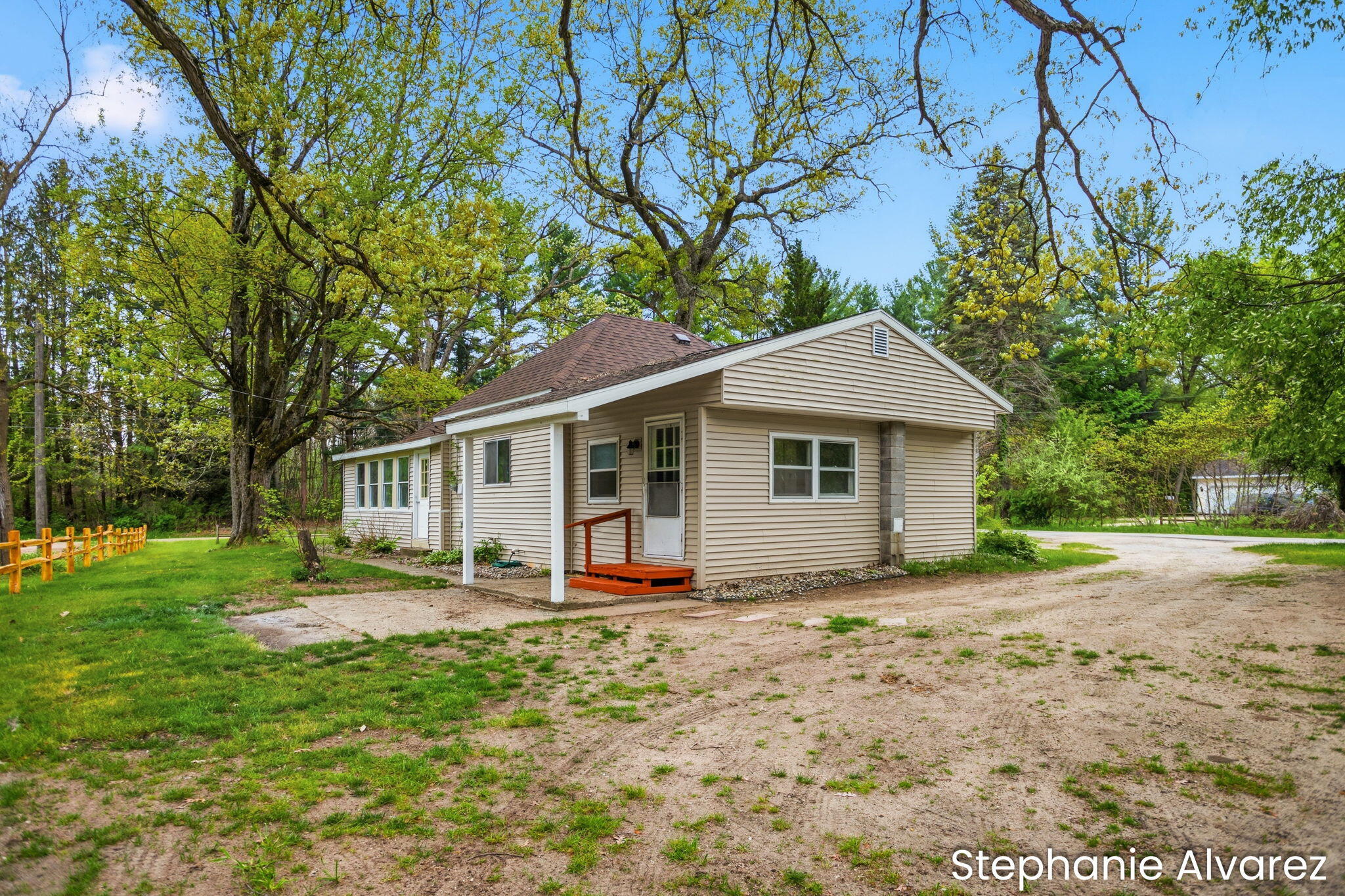 1560 E Mcmillan Road Muskegon MI 49445