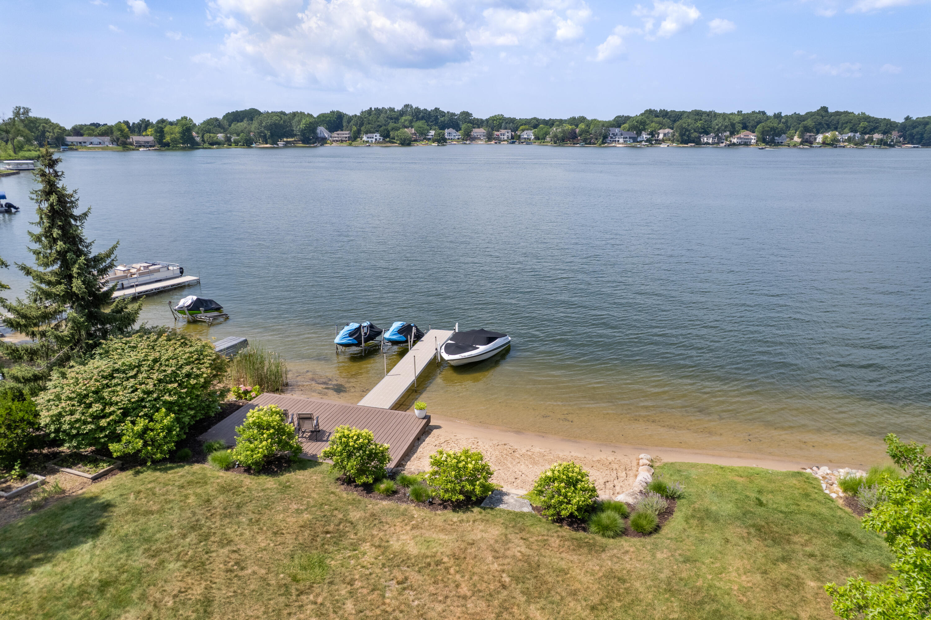 6189 Belding Road NE Rockford MI 49341