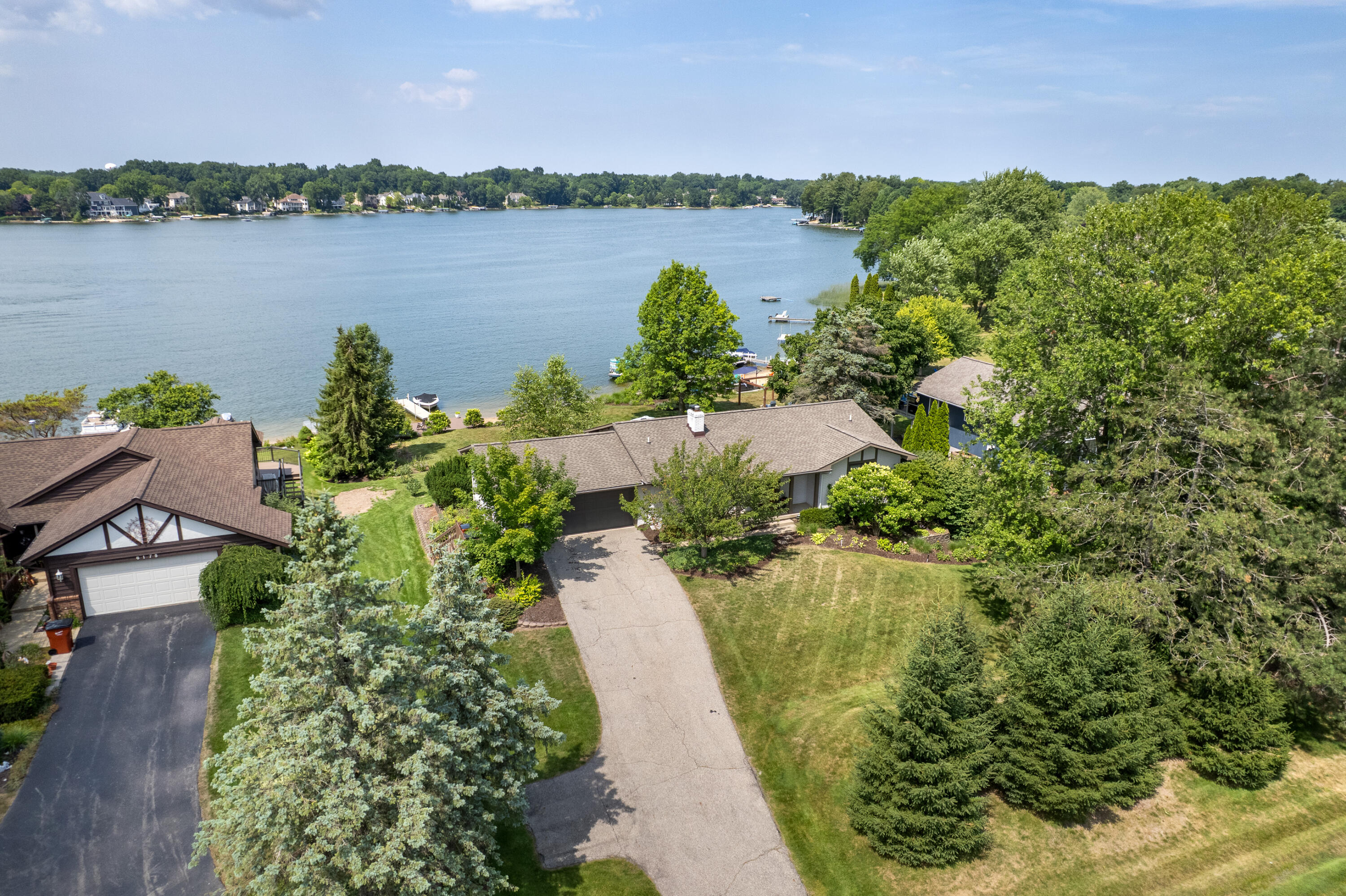 6189 Belding Road NE Rockford MI 49341