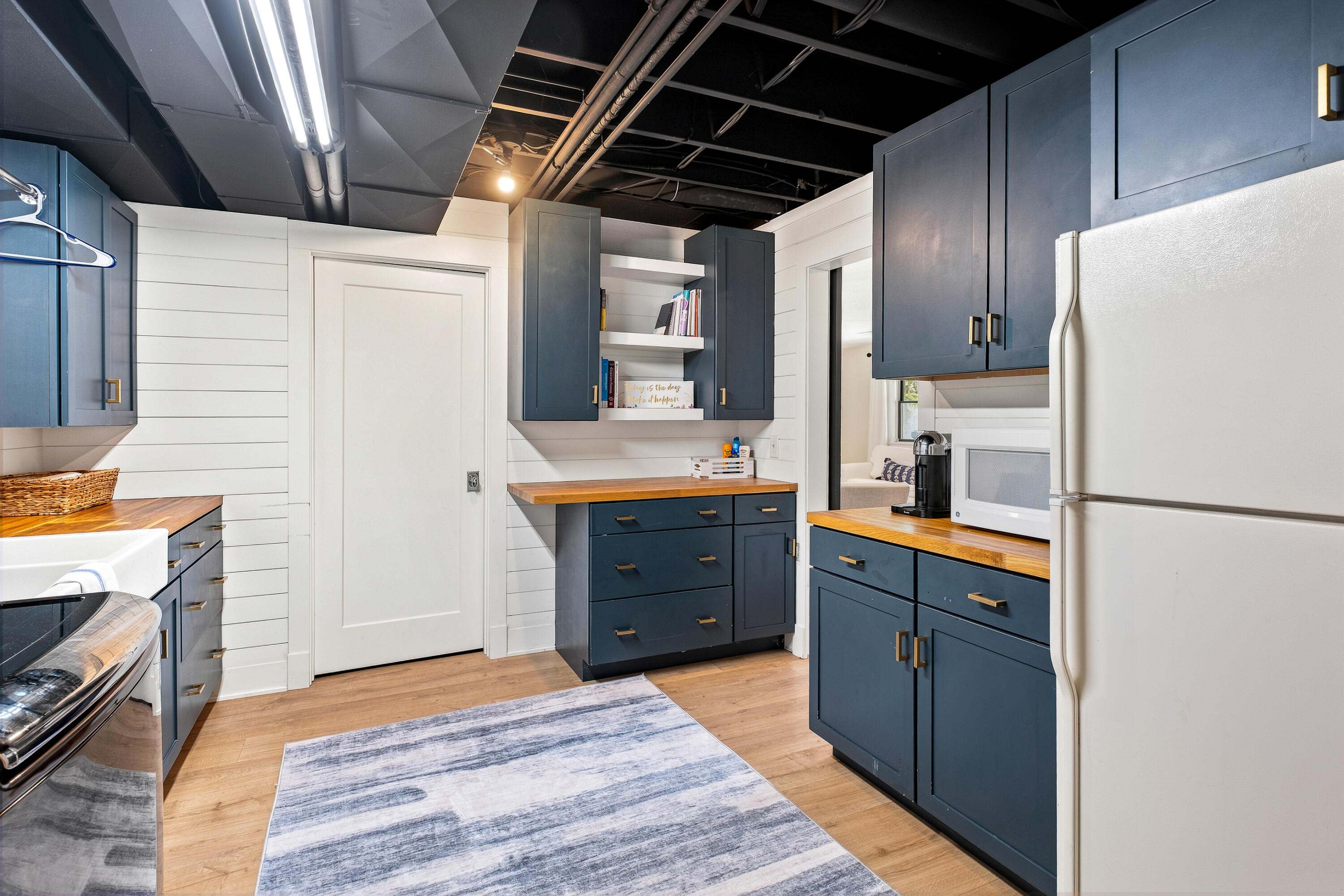 6189 Belding Road NE Rockford MI 49341