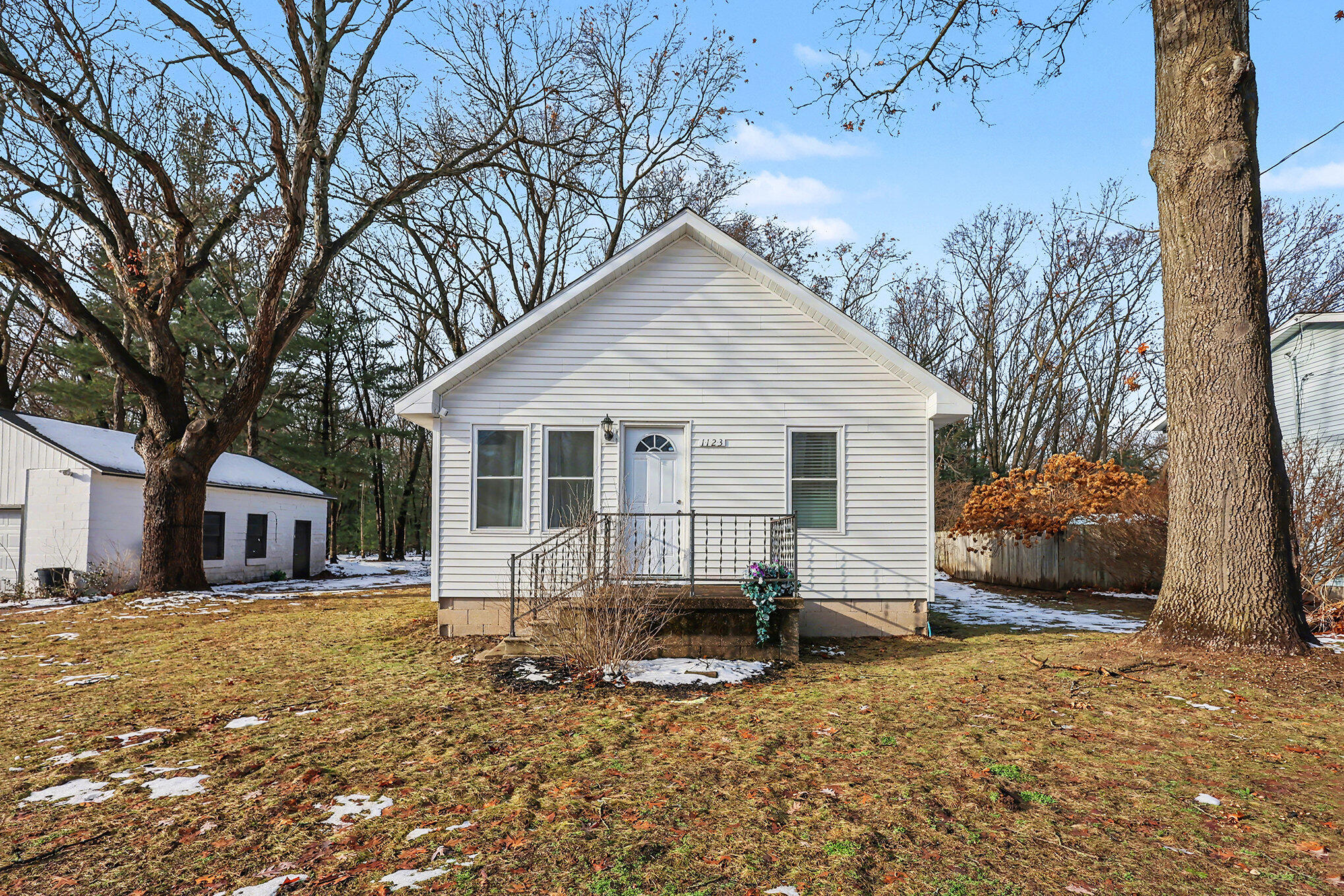 1123 S Bolen Road Muskegon MI 49442