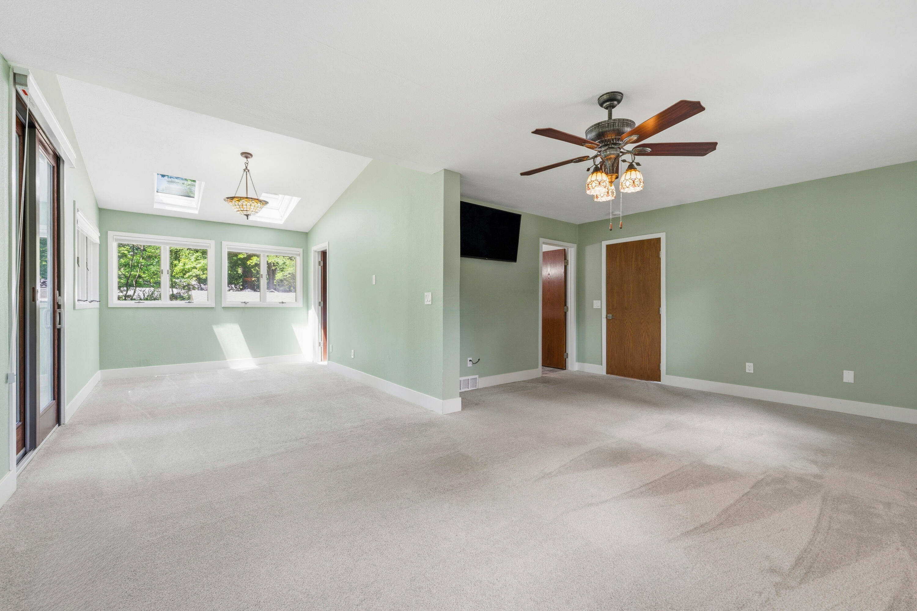 6834 Cherry Street Coloma MI 49038