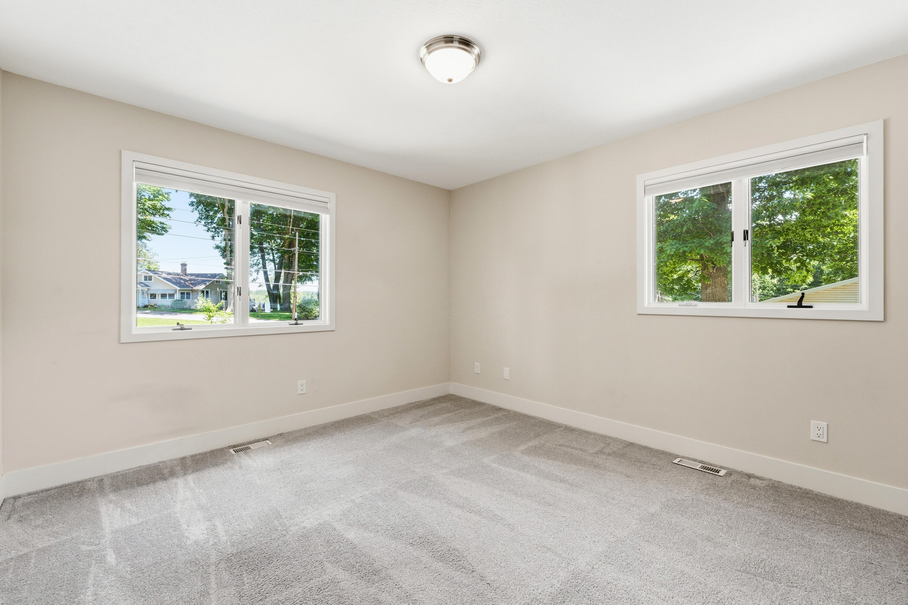 6834 Cherry Street Coloma MI 49038