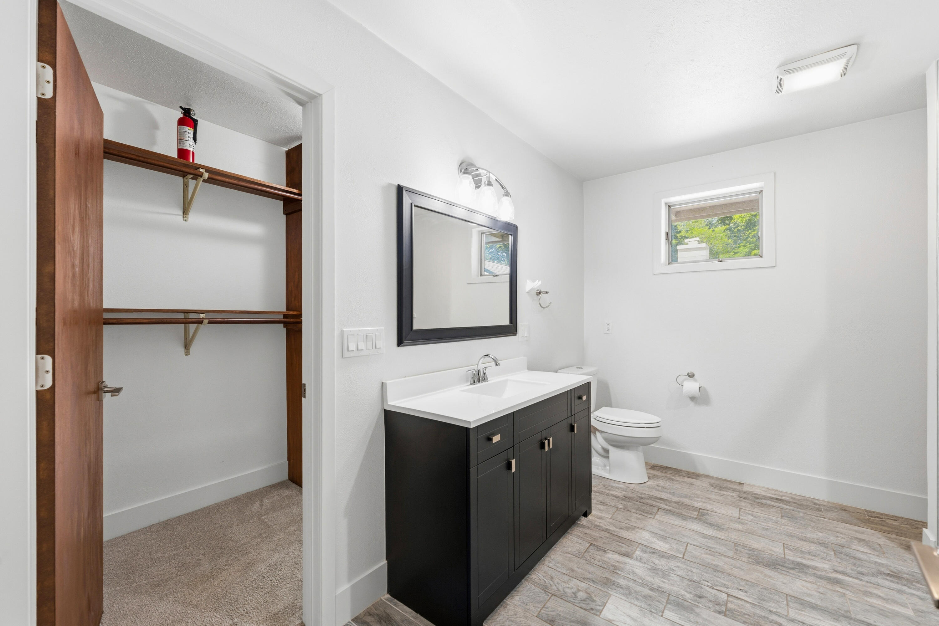6834 Cherry Street Coloma MI 49038