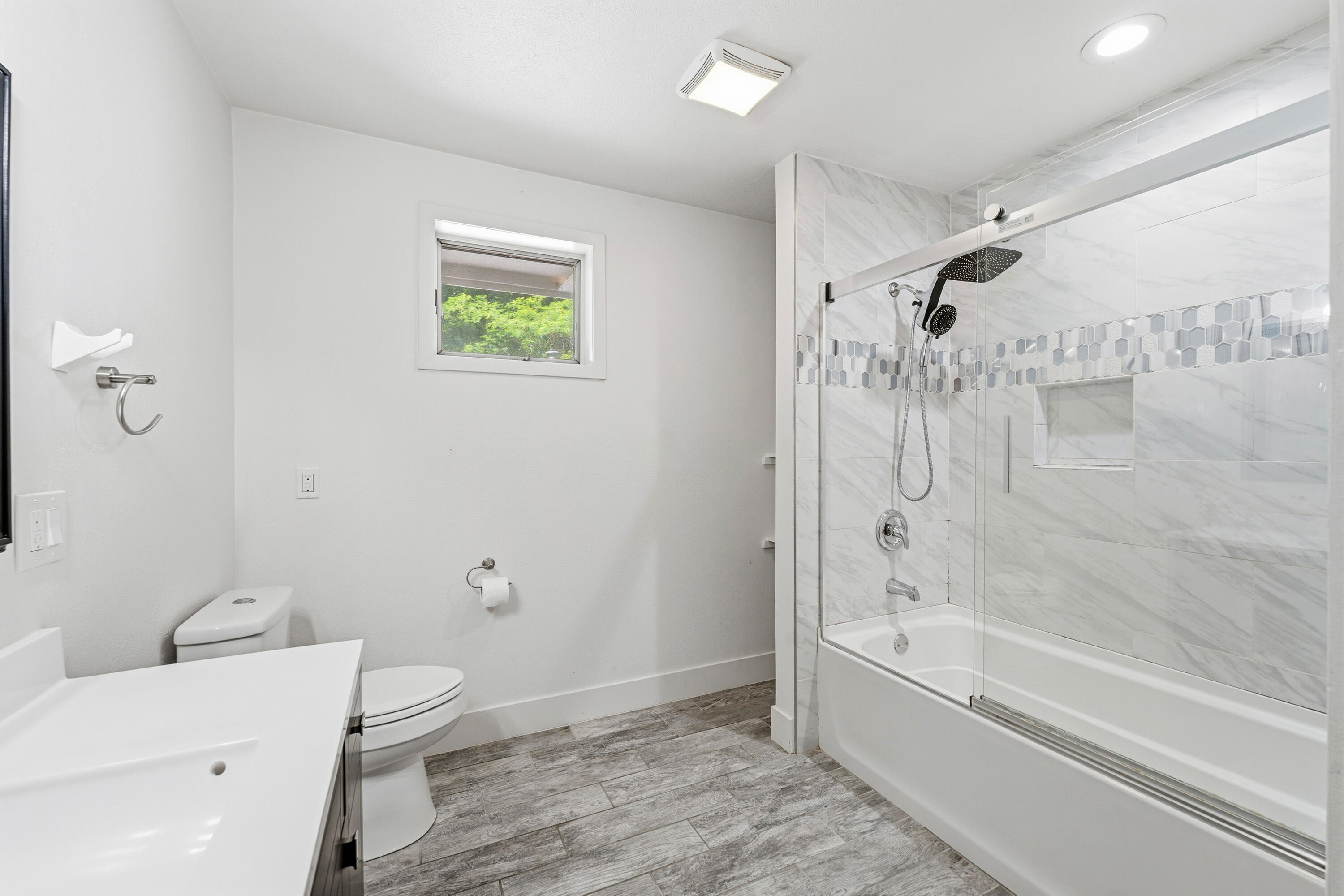 6834 Cherry Street Coloma MI 49038