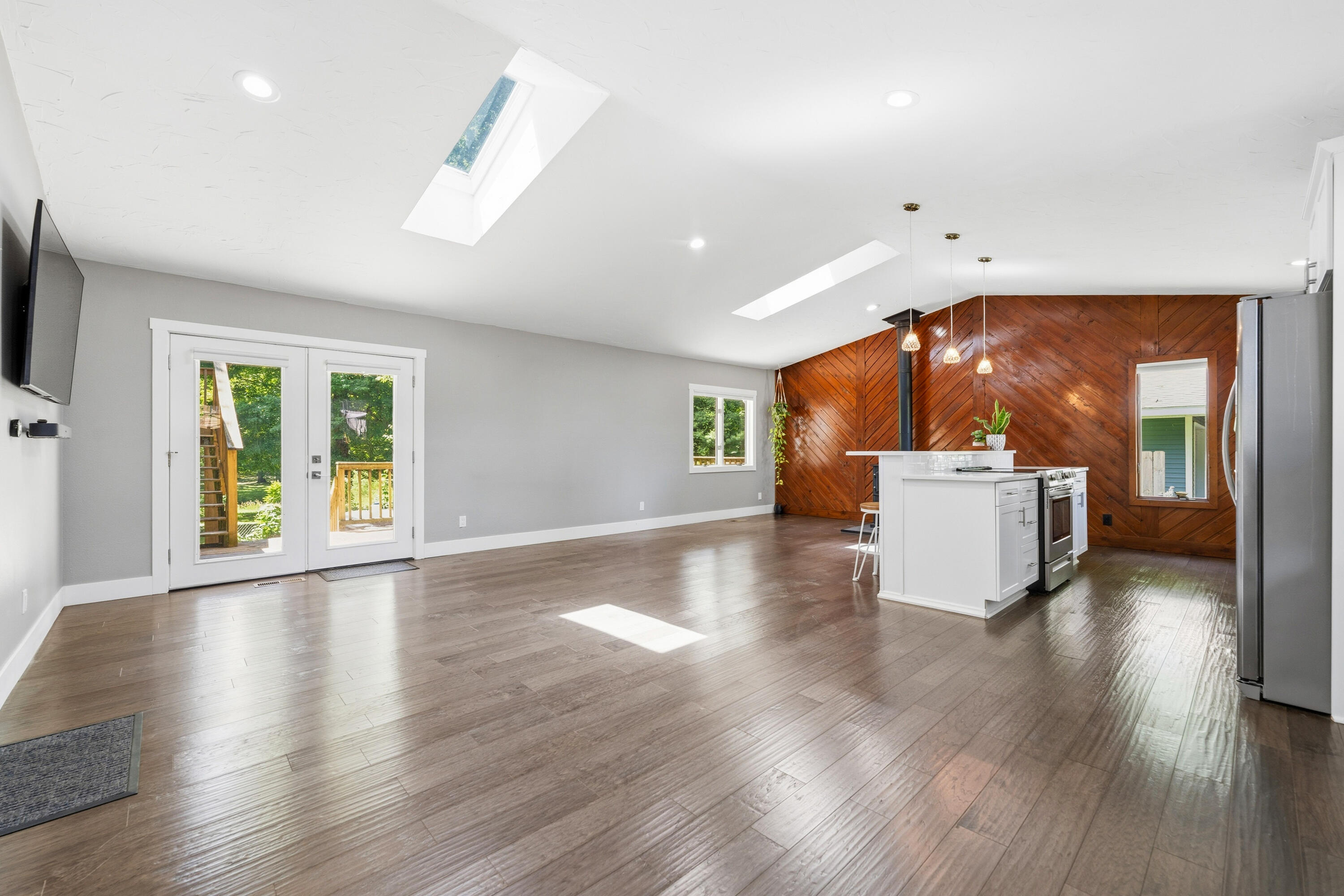 6834 Cherry Street Coloma MI 49038