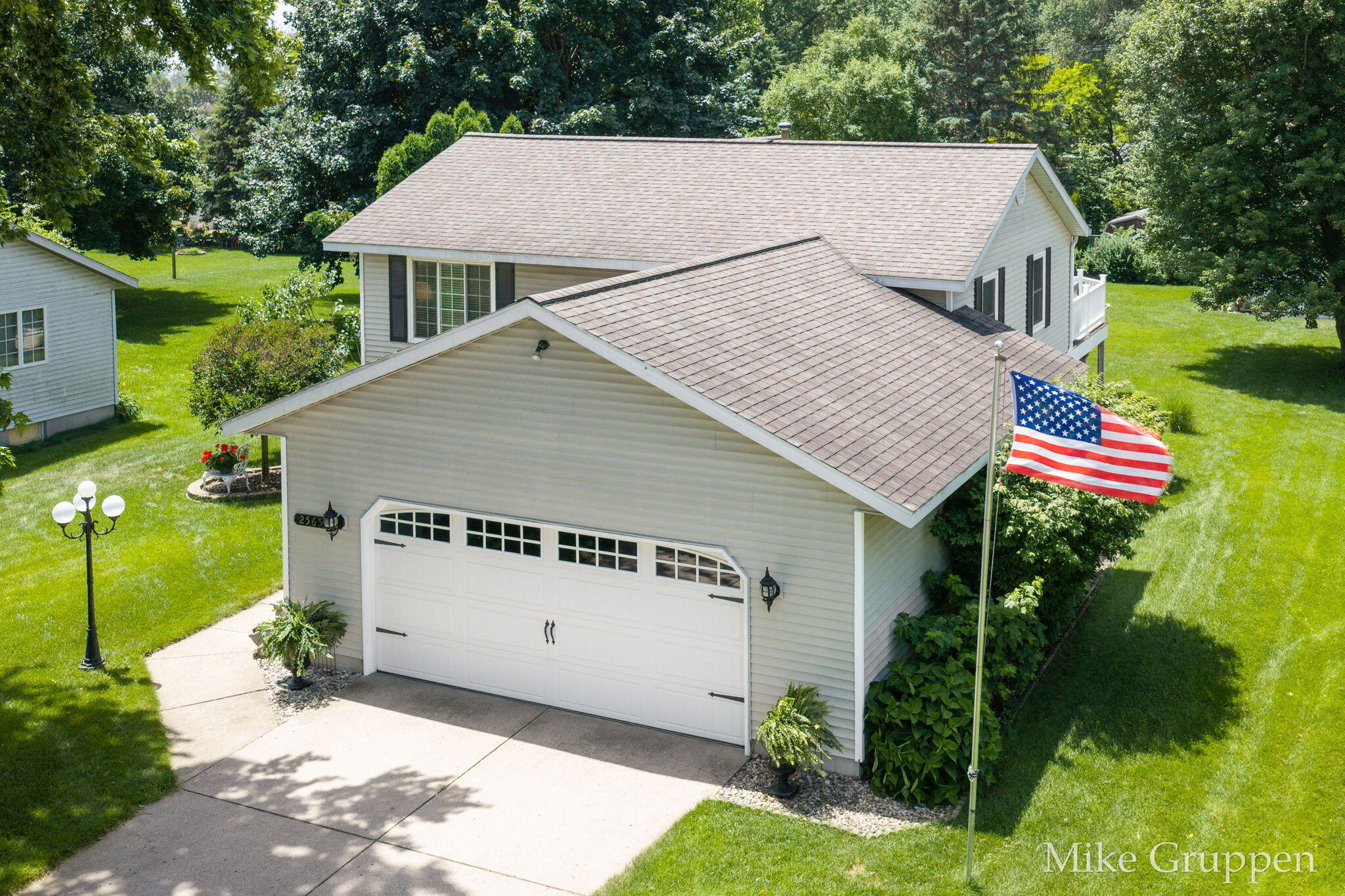 2565 Spring Court Zeeland MI 49464