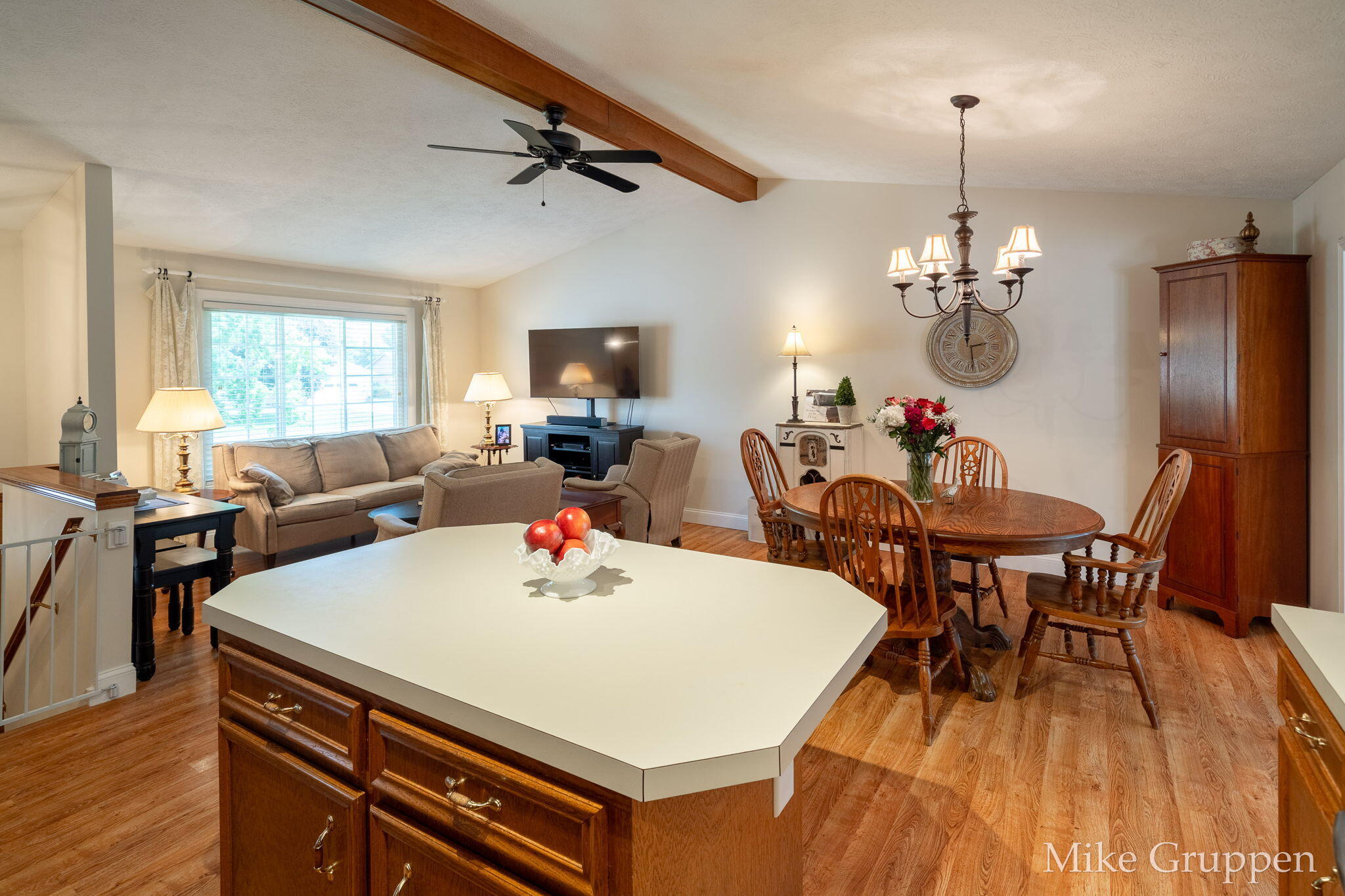 2565 Spring Court Zeeland MI 49464