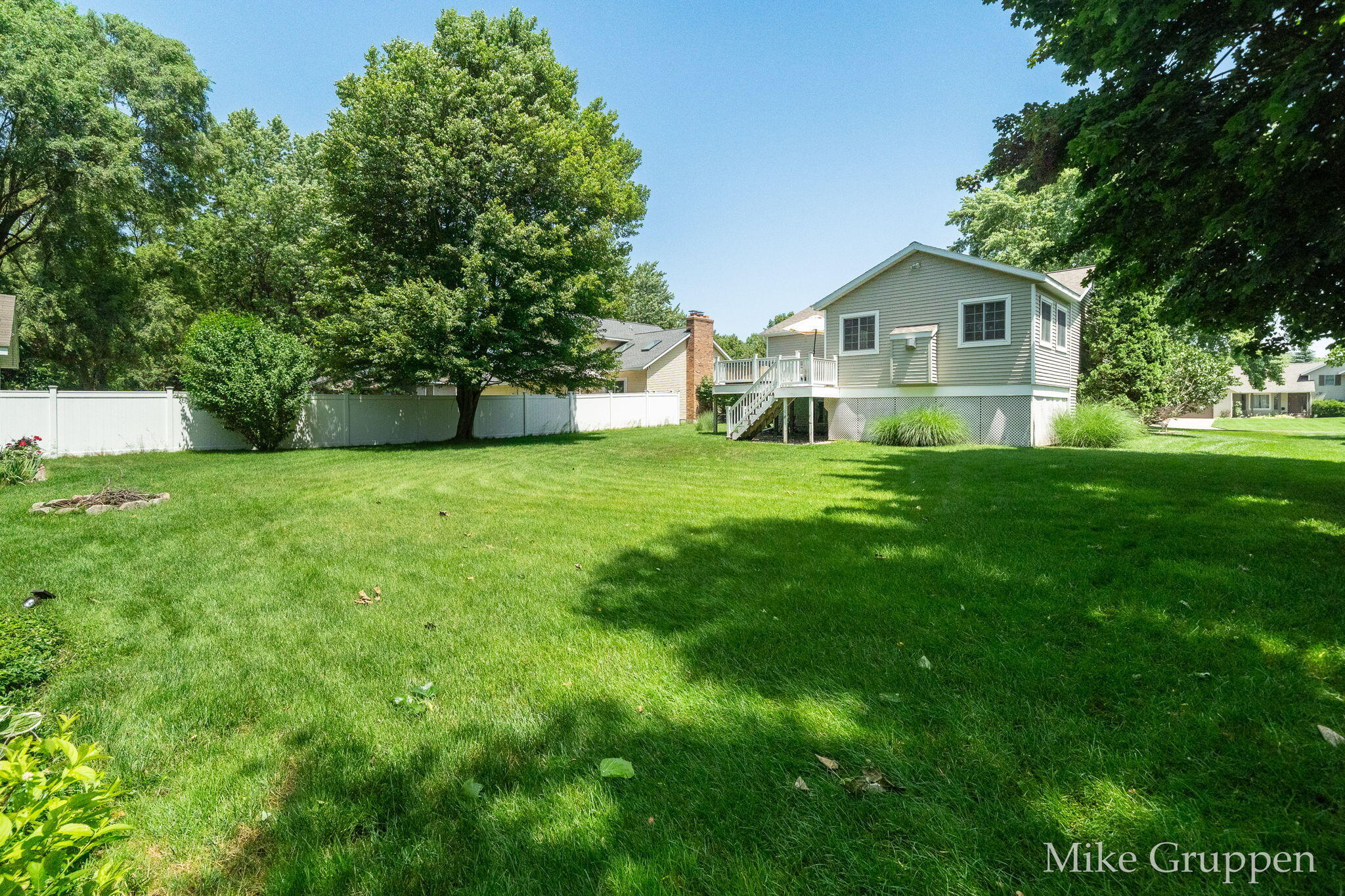 2565 Spring Court Zeeland MI 49464
