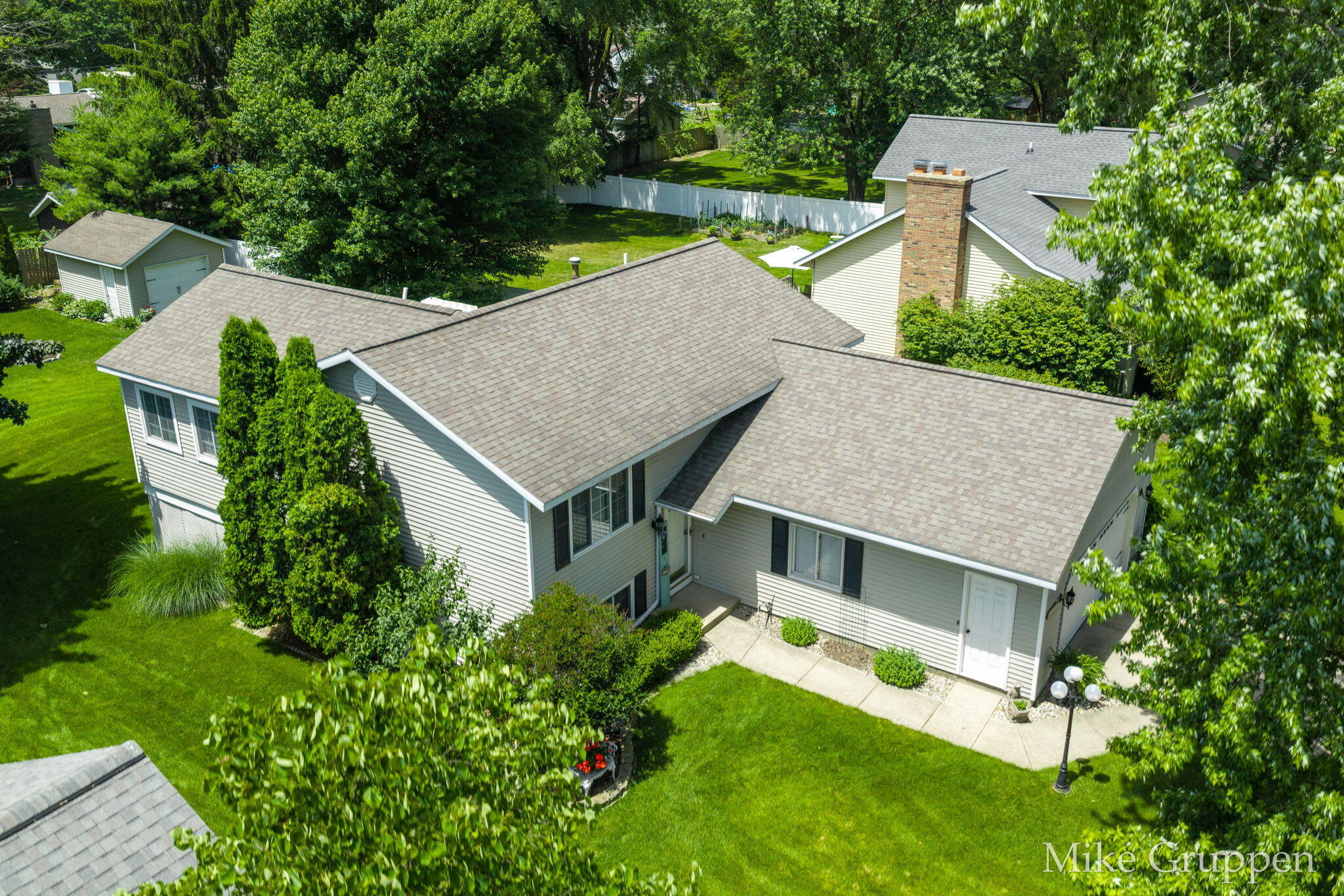 2565 Spring Court Zeeland MI 49464