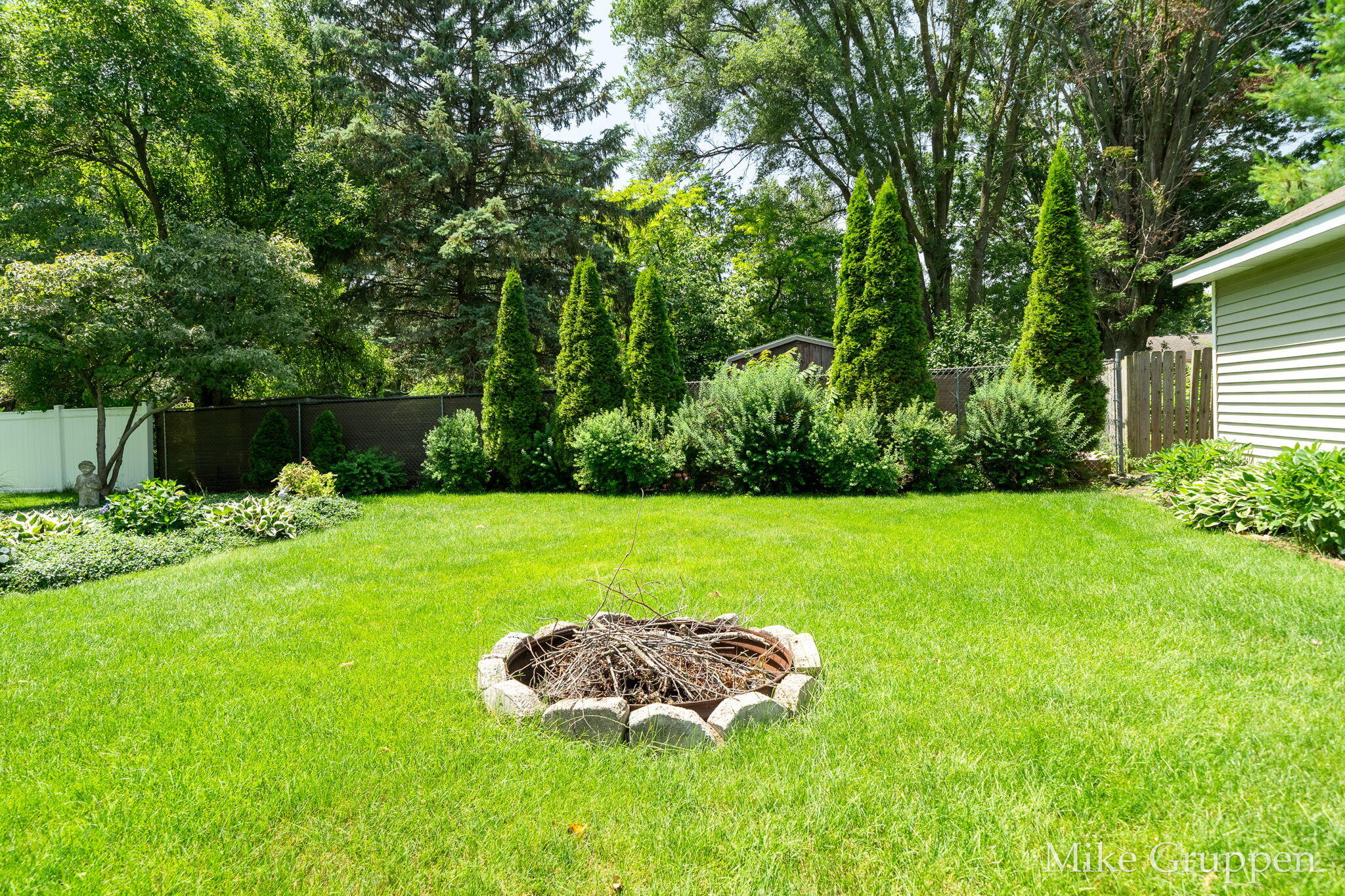 2565 Spring Court Zeeland MI 49464