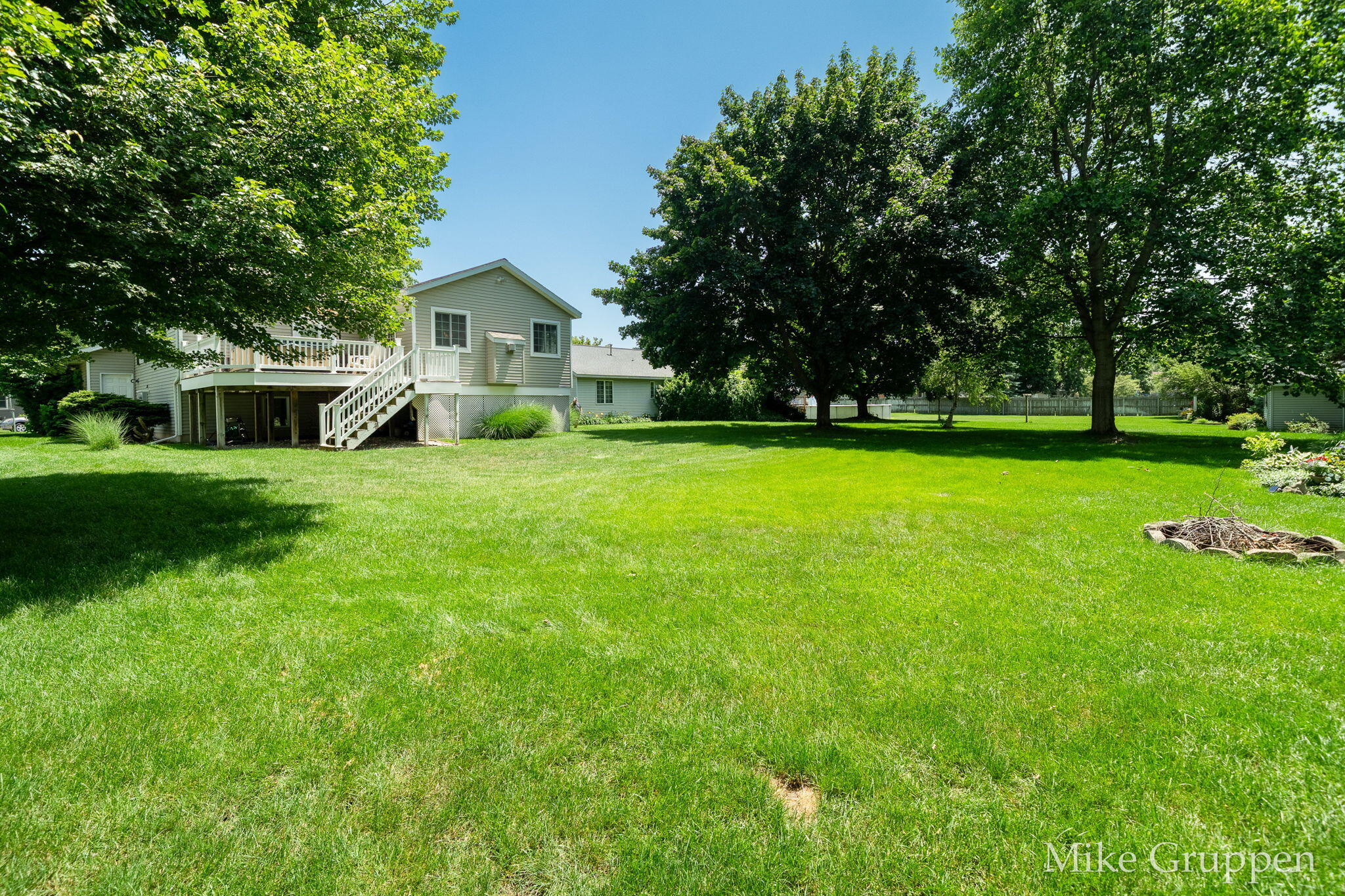 2565 Spring Court Zeeland MI 49464