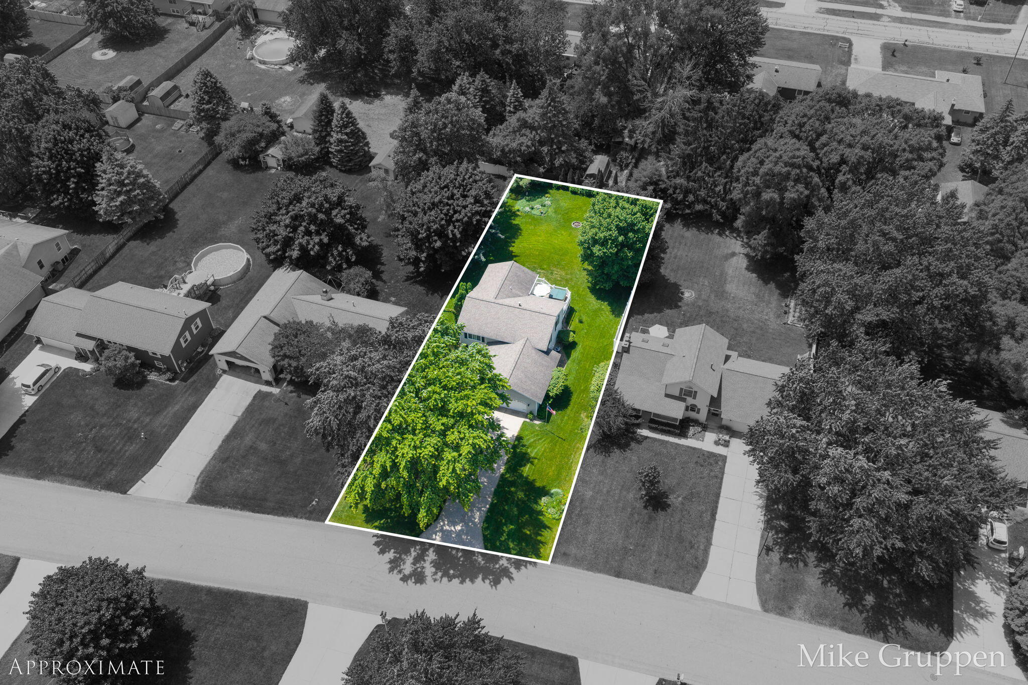 2565 Spring Court Zeeland MI 49464