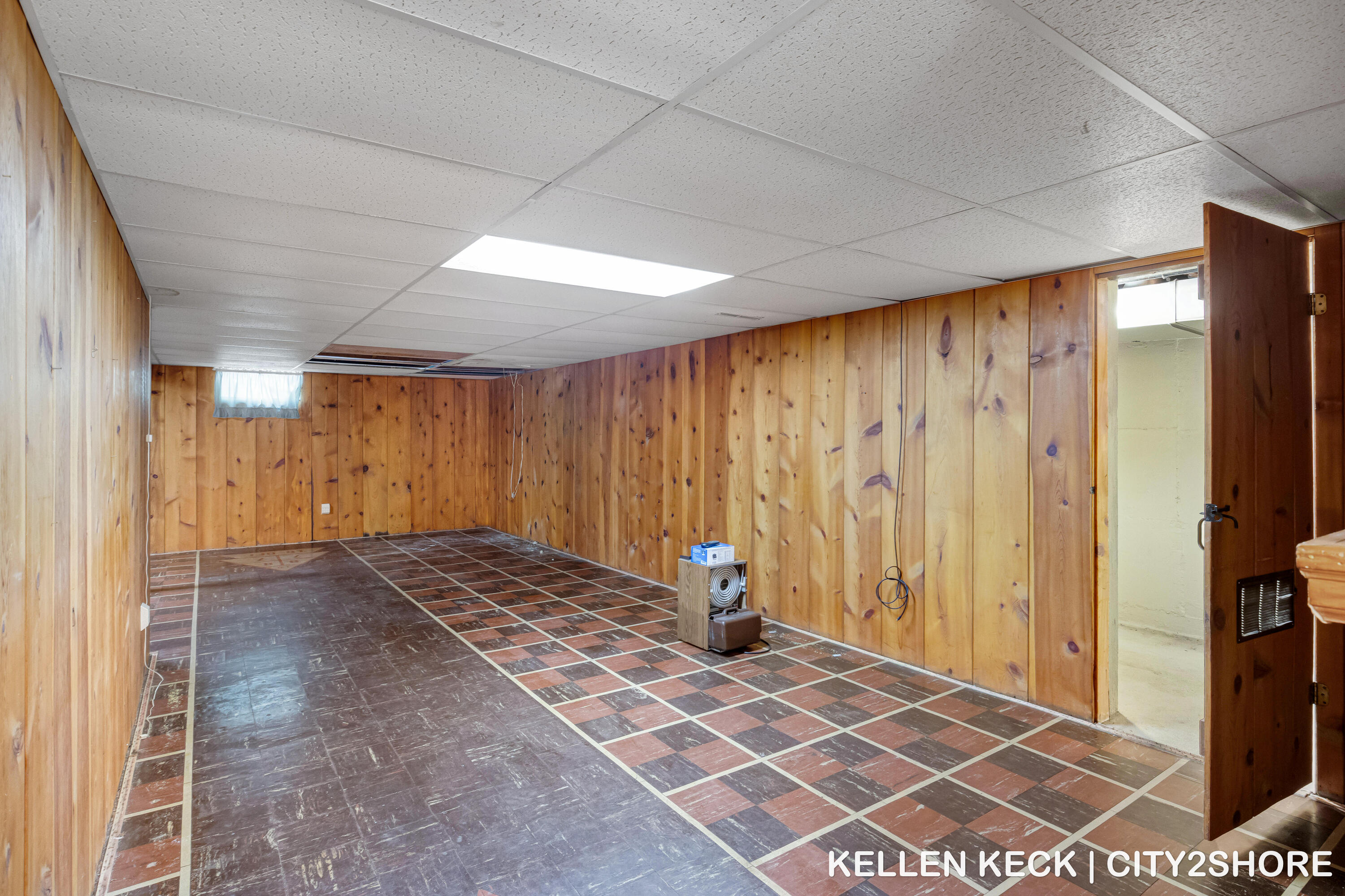 1931 Hall Street SE East Grand Rapids MI 49506