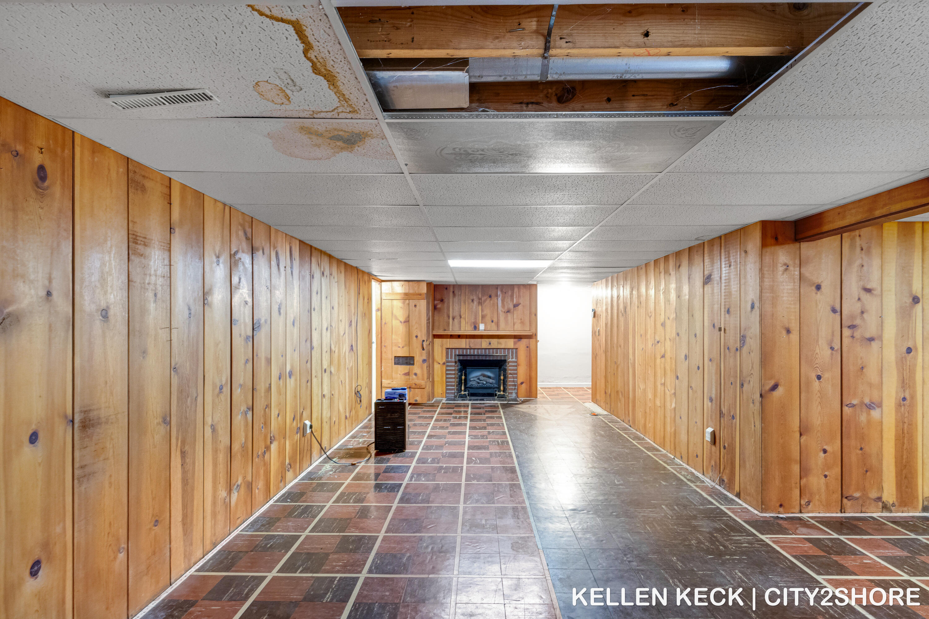 1931 Hall Street SE East Grand Rapids MI 49506