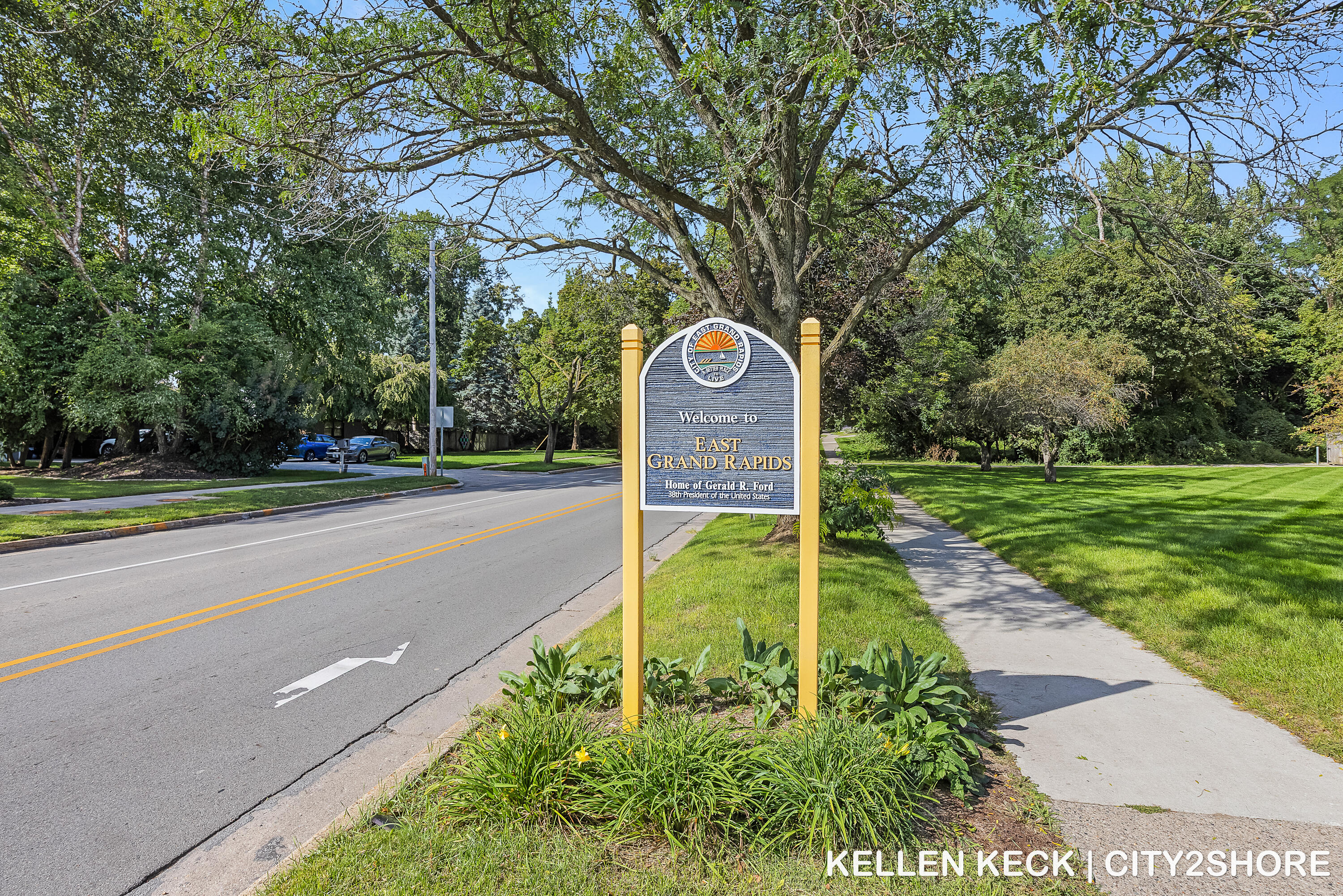 1931 Hall Street SE East Grand Rapids MI 49506