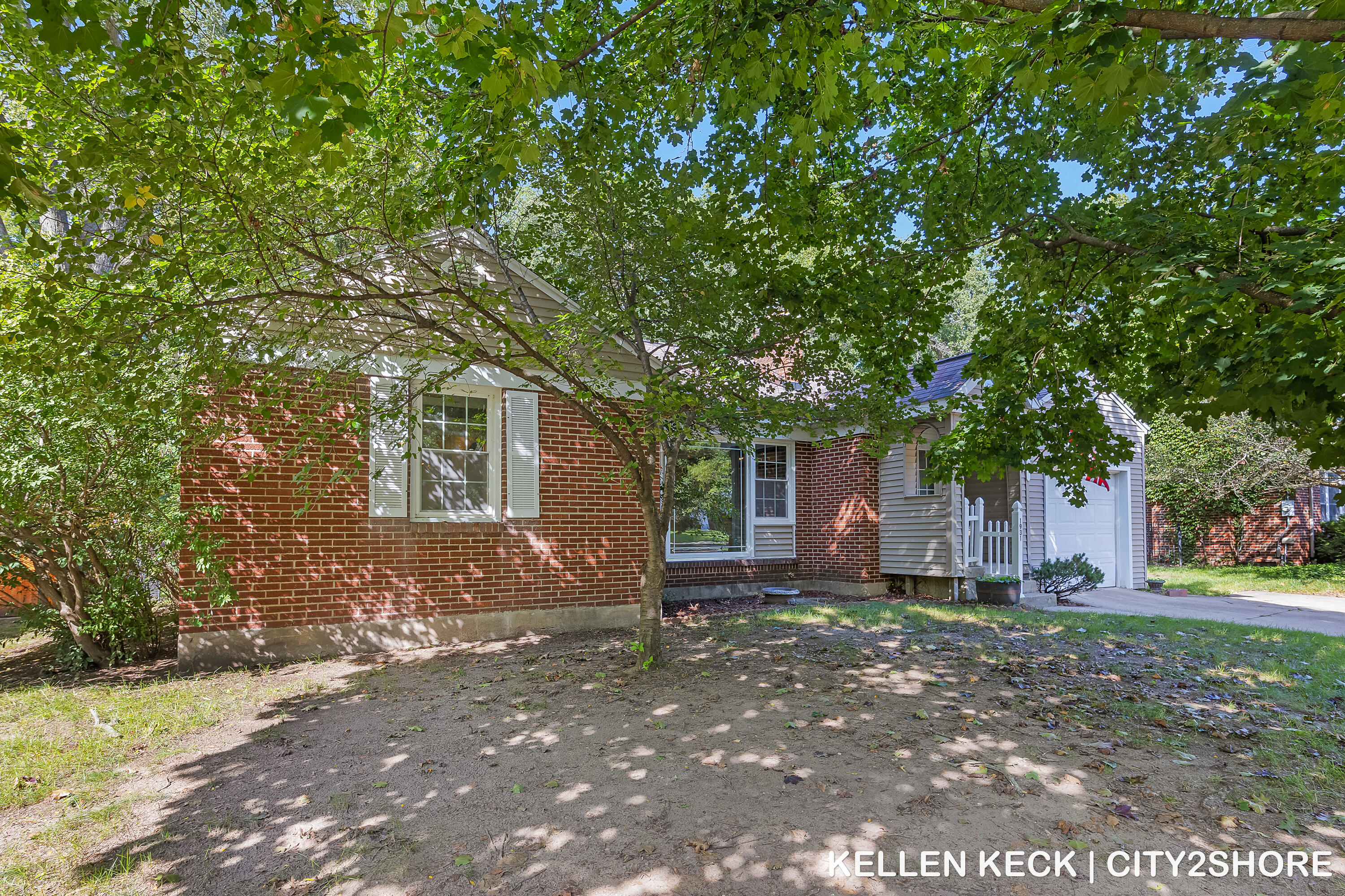 1931 Hall Street SE East Grand Rapids MI 49506
